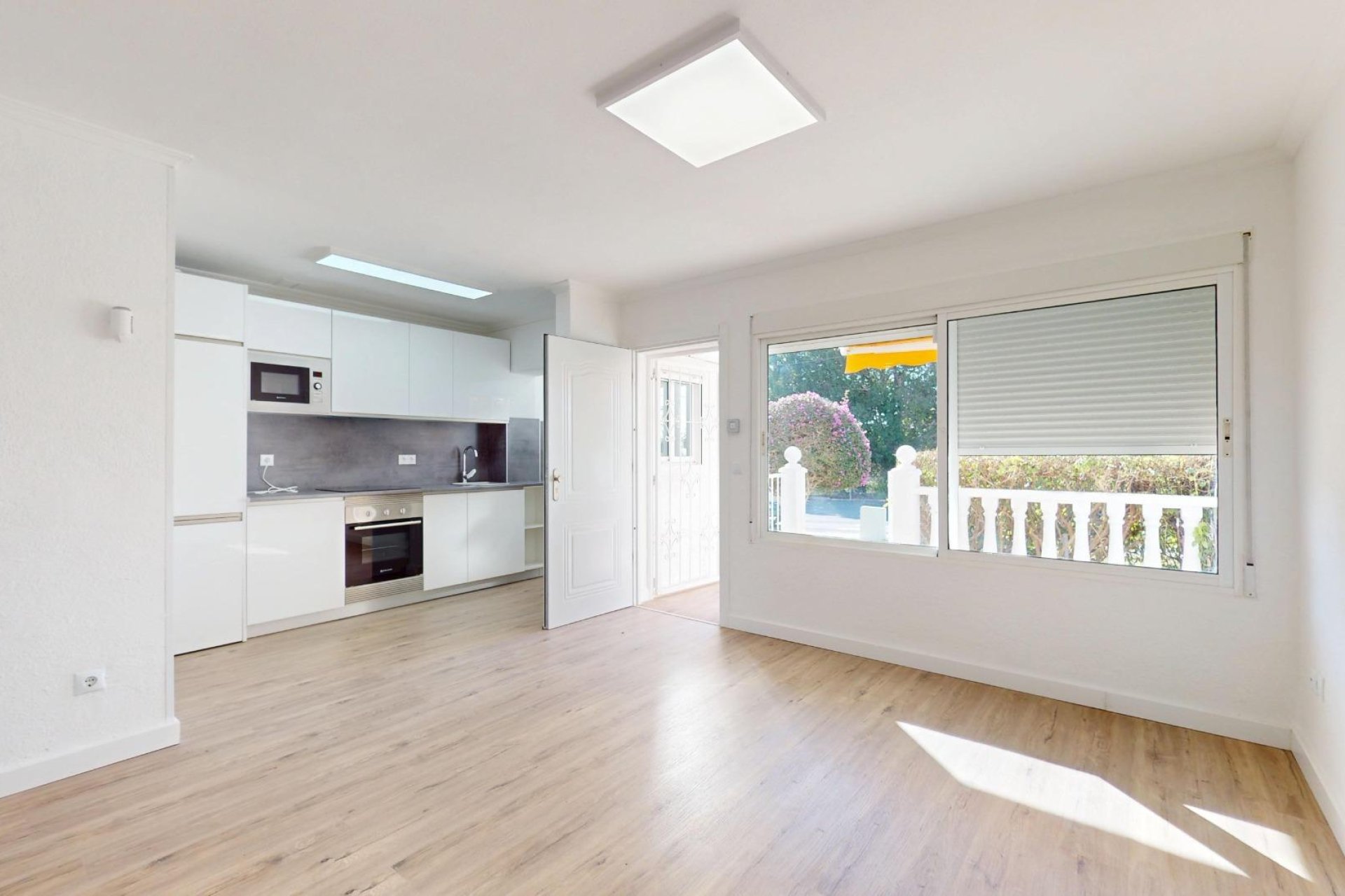 Resale - Bungalow -
Orihuela Costa - Villamartín