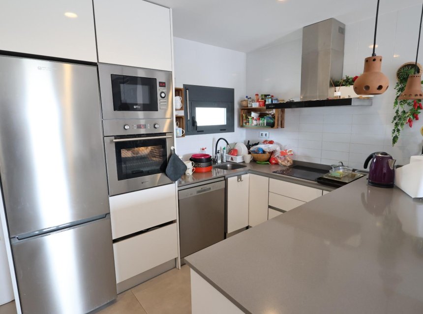 Resale - Bungalow -
Pilar de la Horadada - Costa Blanca