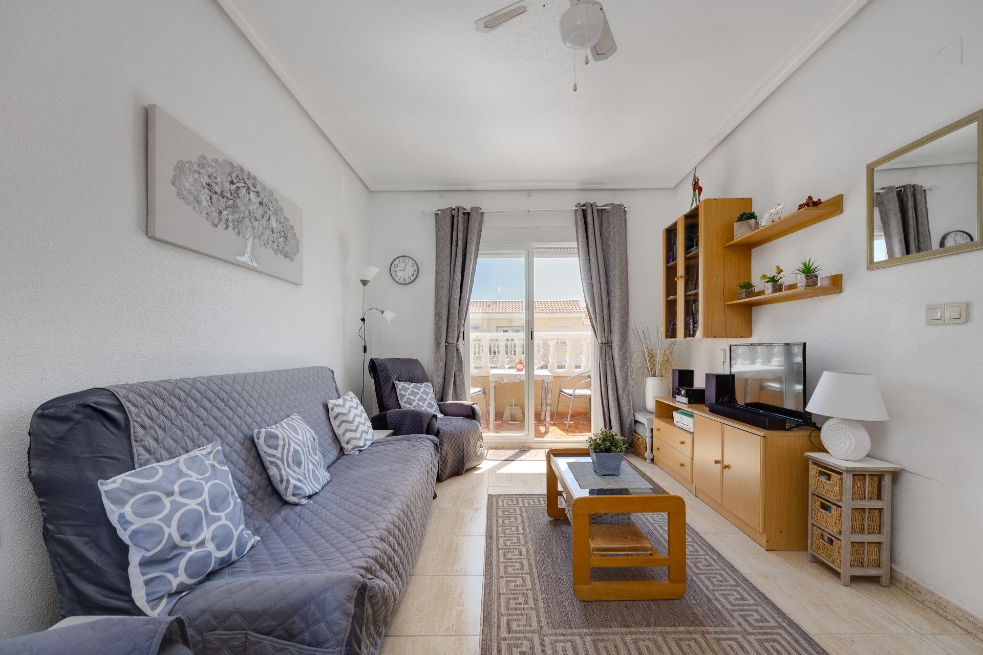 Resale - Bungalow -
Torrevieja - Aguas Nuevas