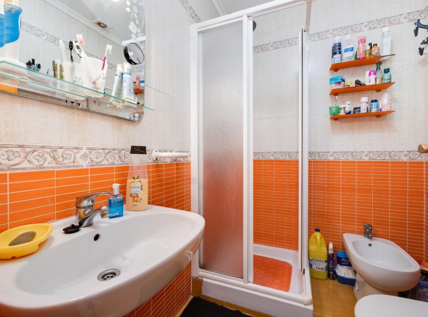 Resale - Bungalow -
Torrevieja - Aguas Nuevas