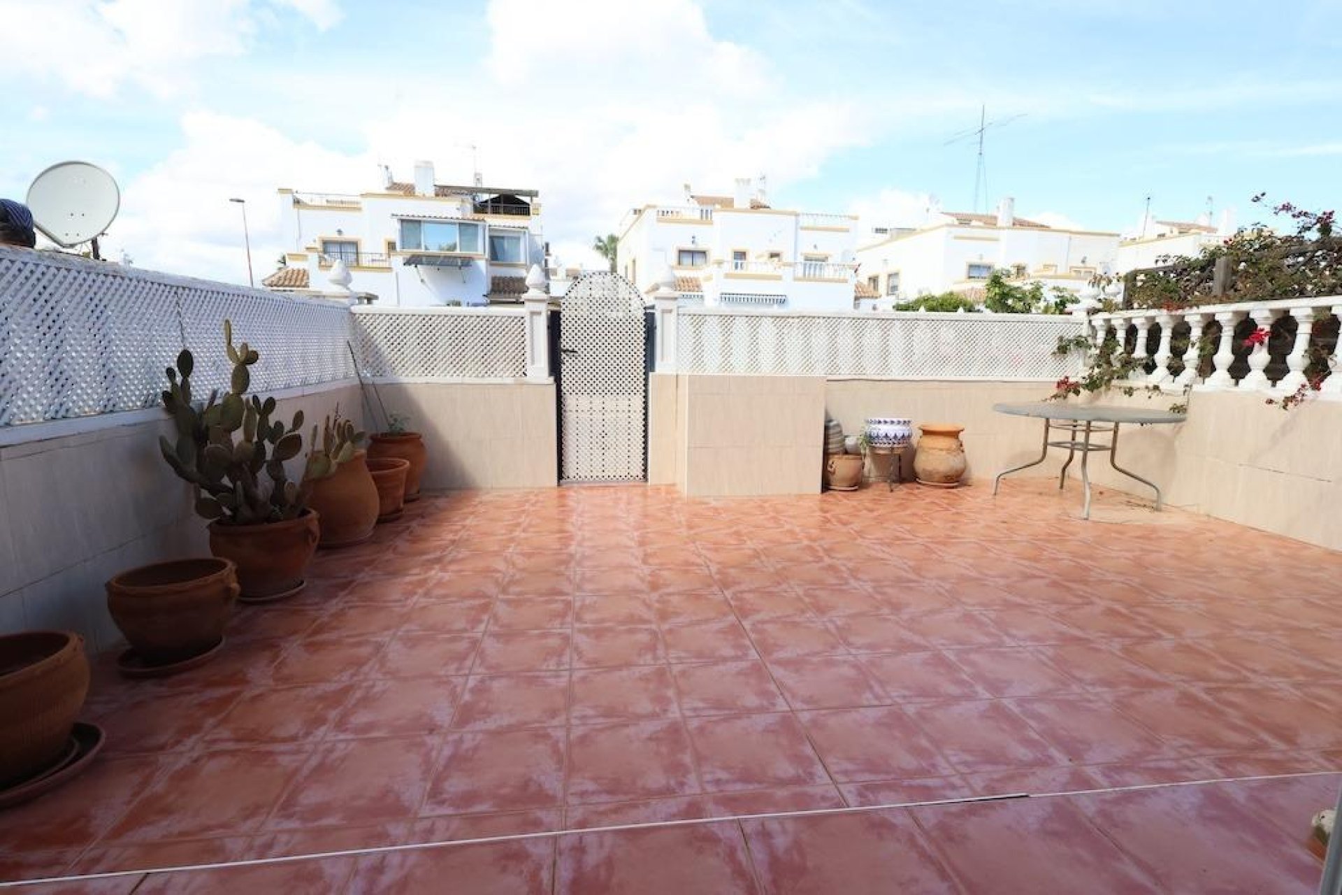 Resale - Bungalow -
Torrevieja - Costa Blanca