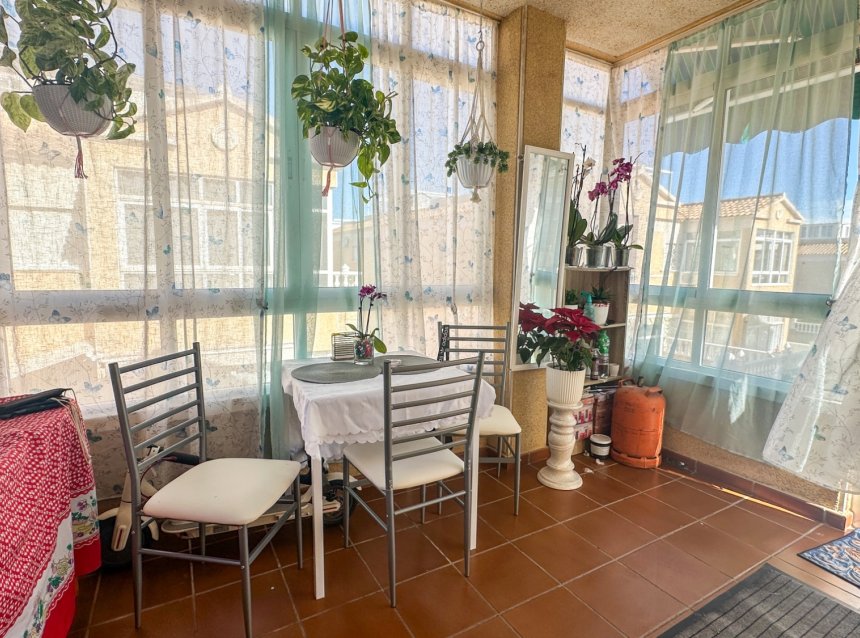 Resale - Bungalow -
Torrevieja - Costa Blanca