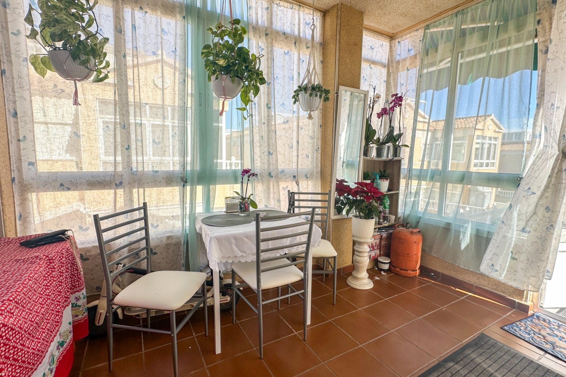 Resale - Bungalow -
Torrevieja - Costa Blanca