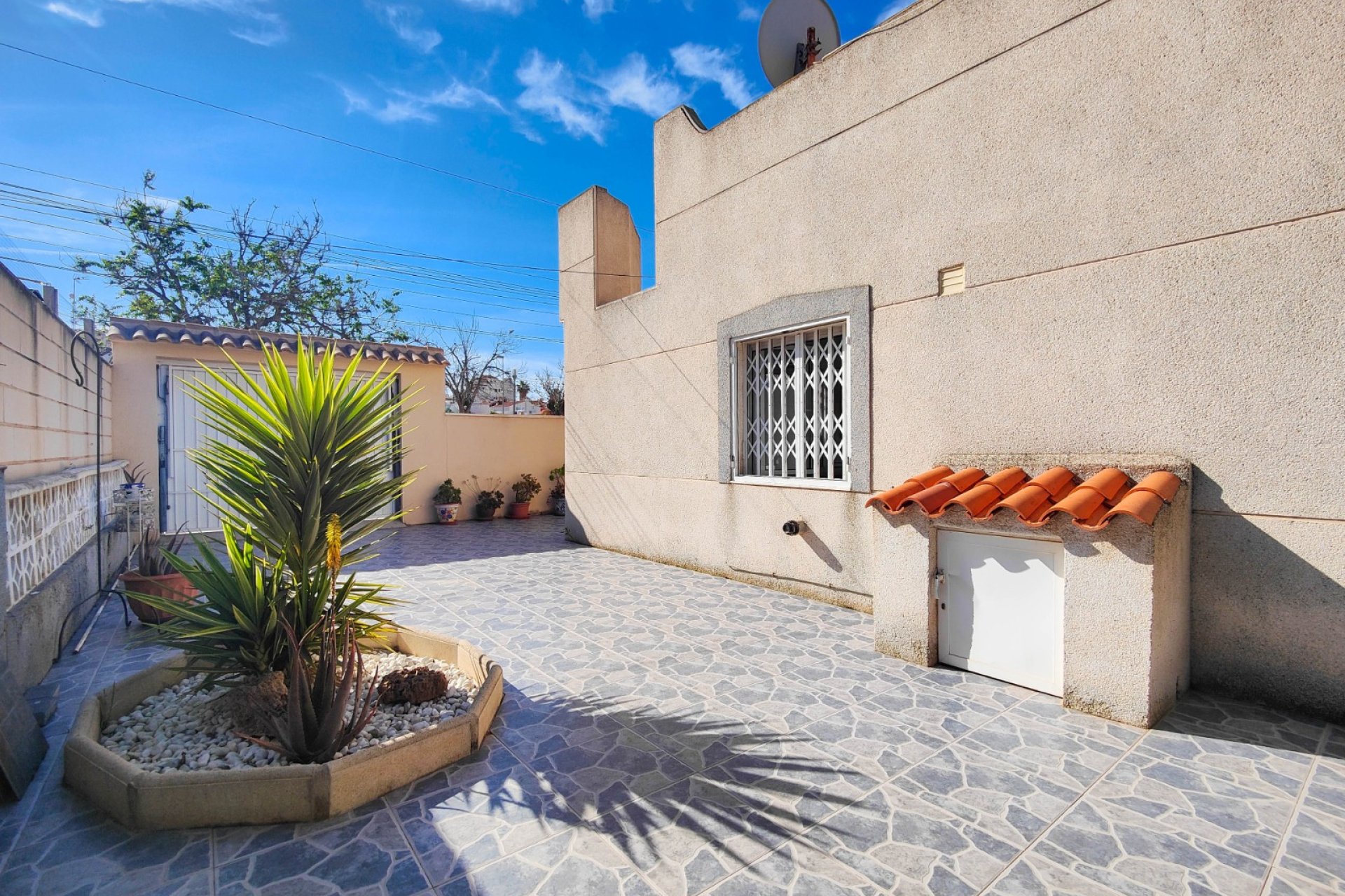 Resale - Bungalow -
Torrevieja - Costa Blanca