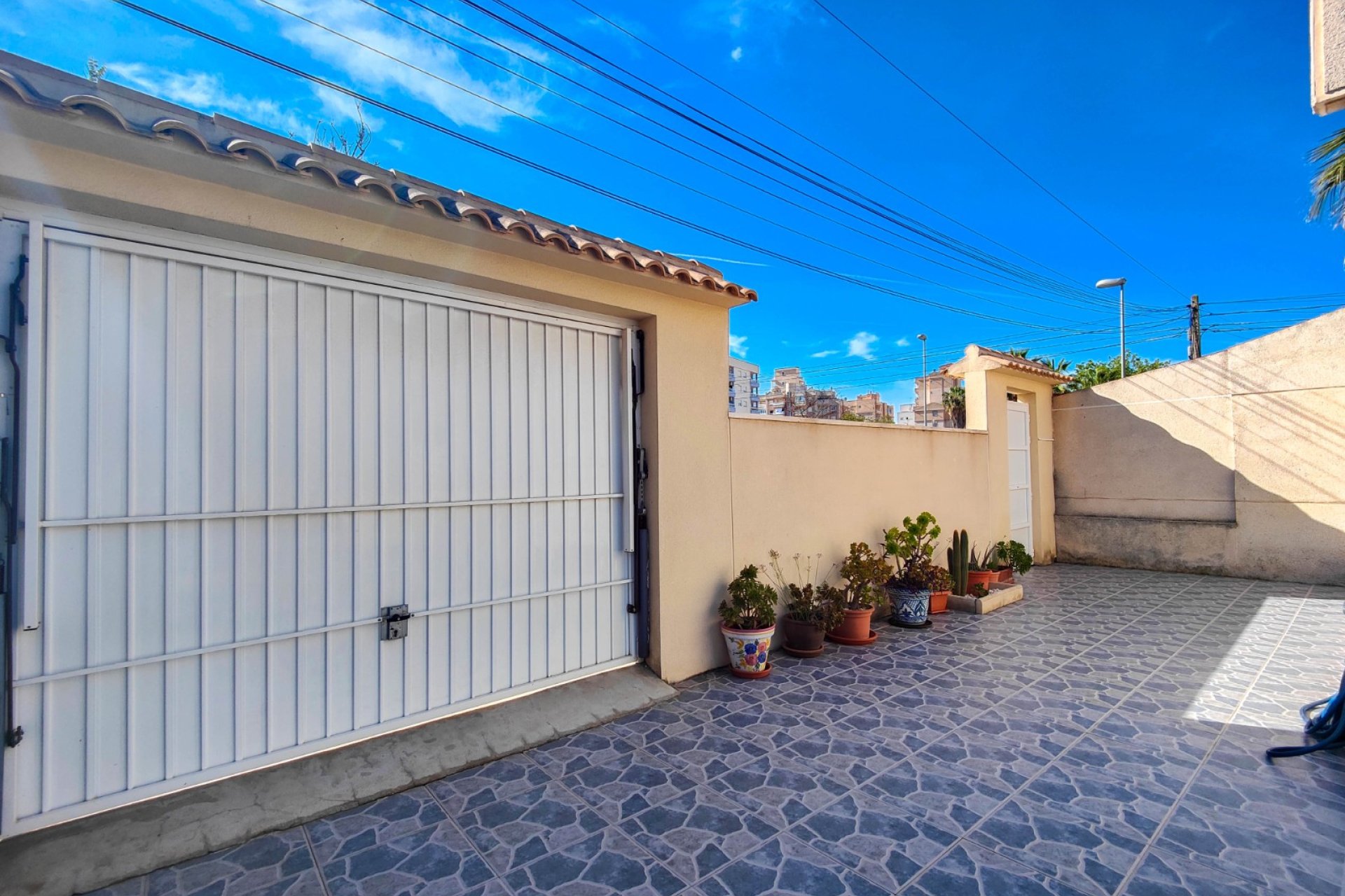 Resale - Bungalow -
Torrevieja - Costa Blanca