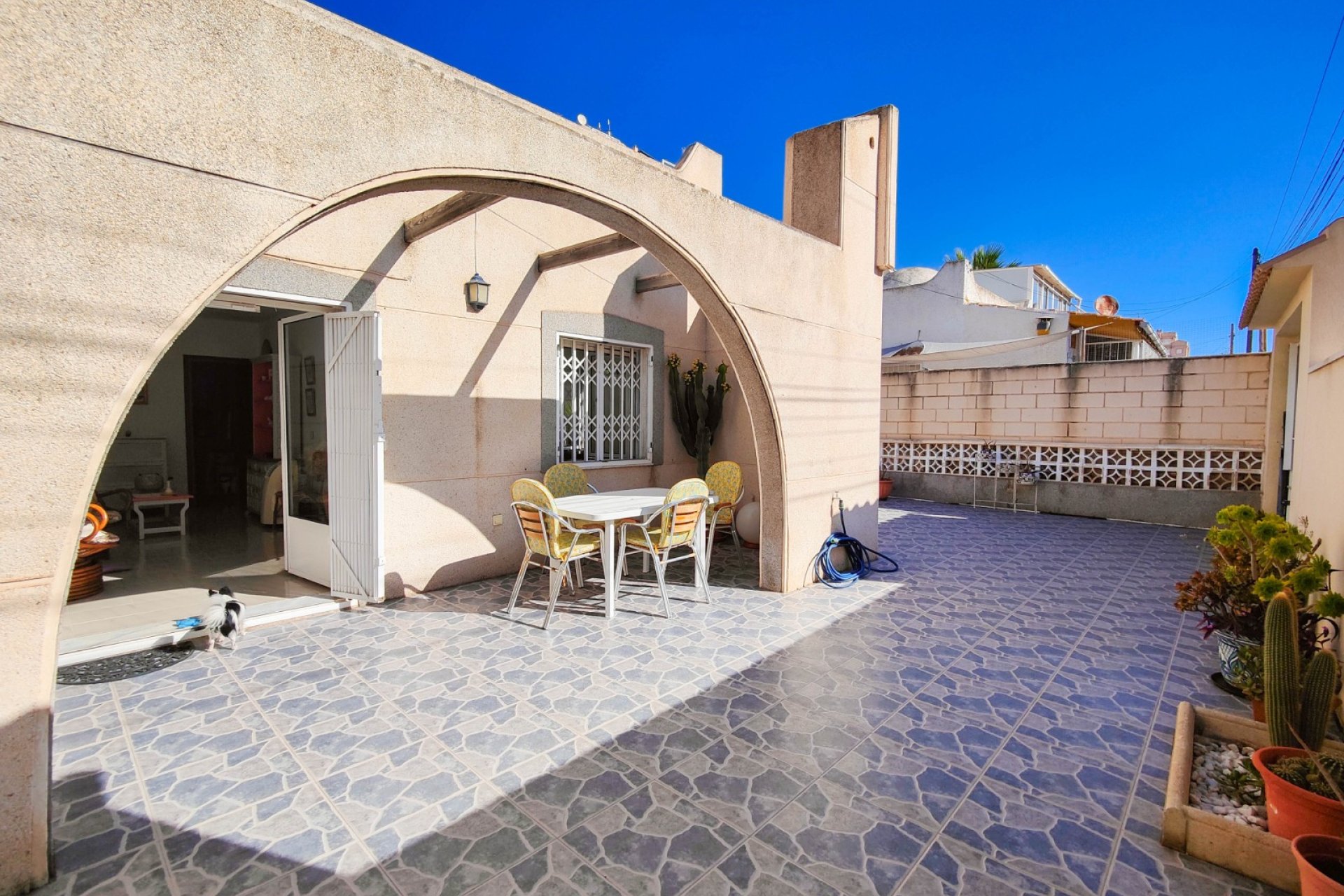 Resale - Bungalow -
Torrevieja - Costa Blanca