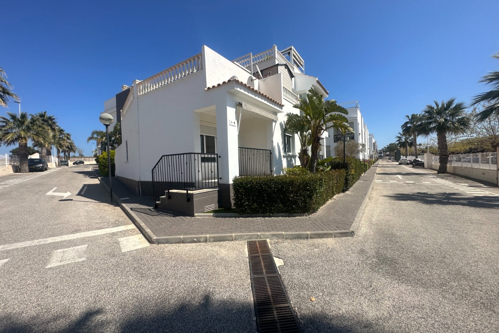 Resale - Bungalow -
Torrevieja - Costa Blanca