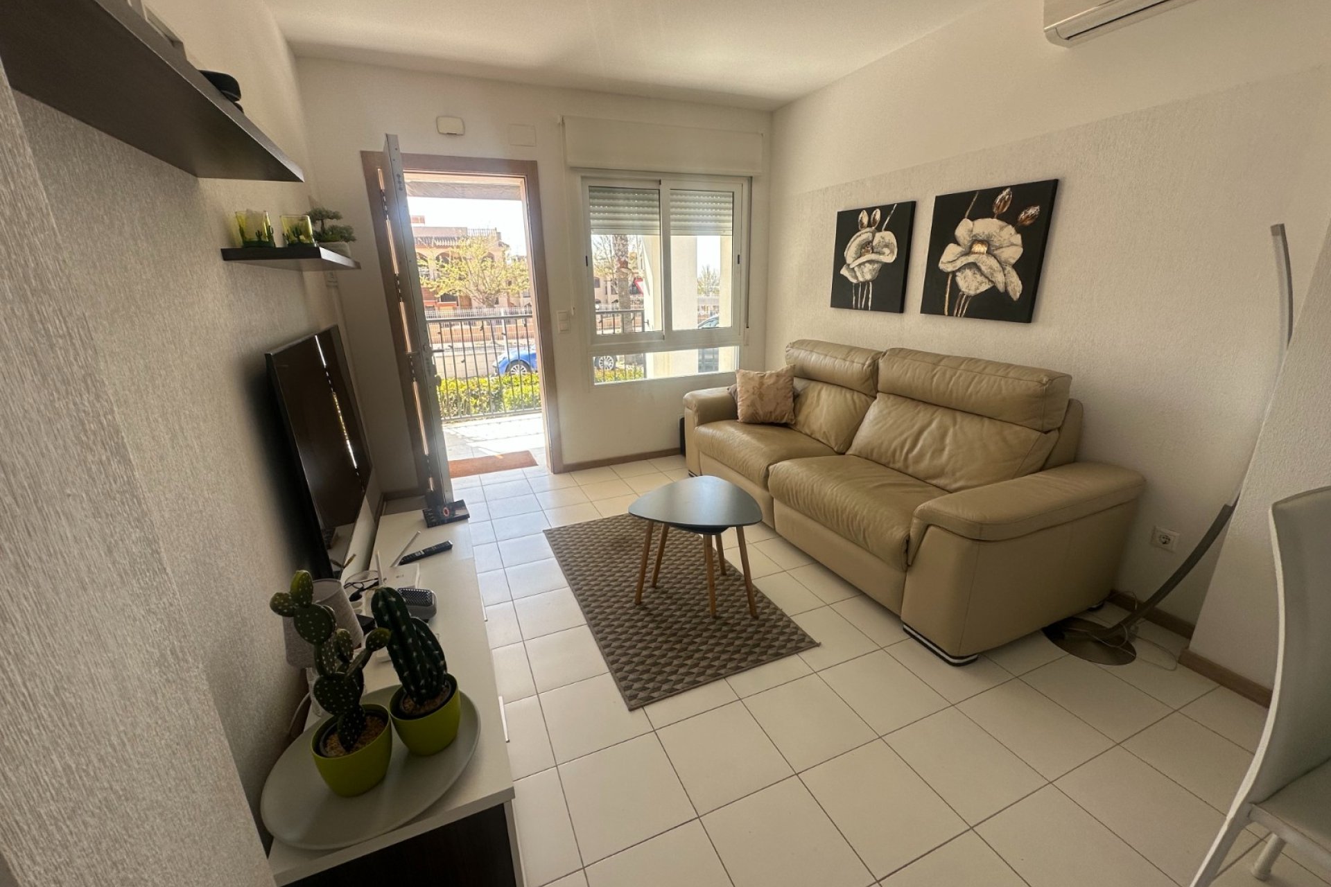 Resale - Bungalow -
Torrevieja - Costa Blanca