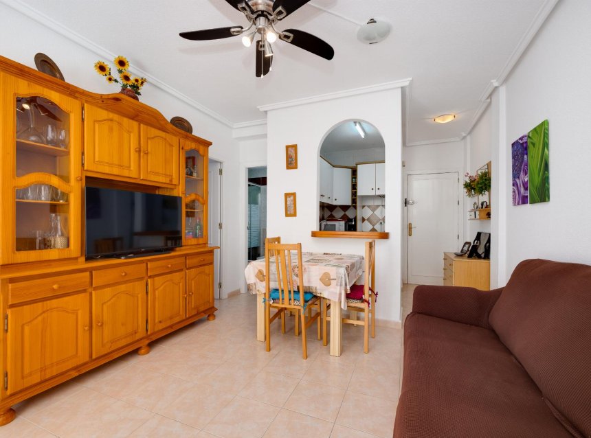 Resale - Bungalow -
Torrevieja - Costa Blanca