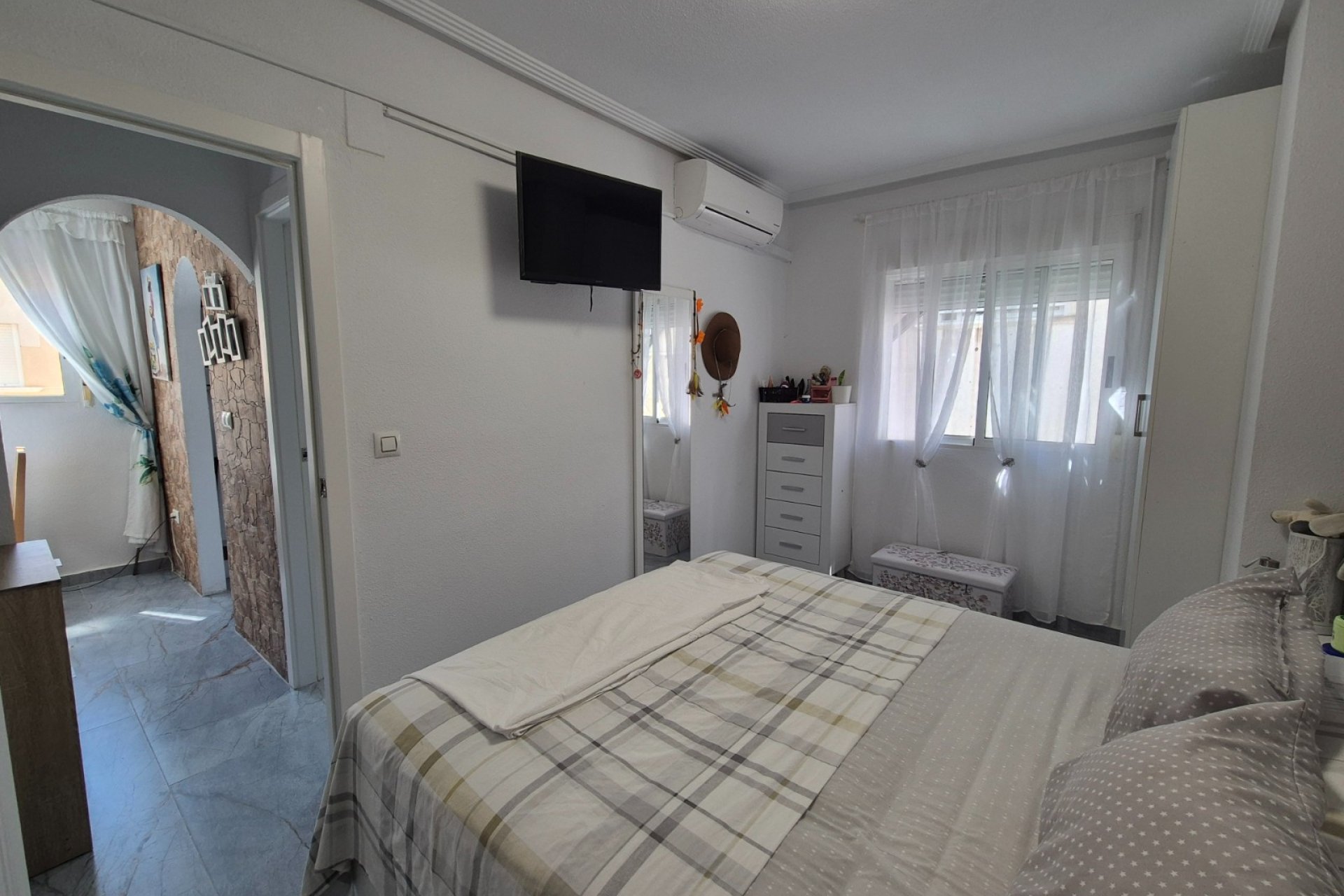 Resale - Bungalow -
Torrevieja - Costa Blanca