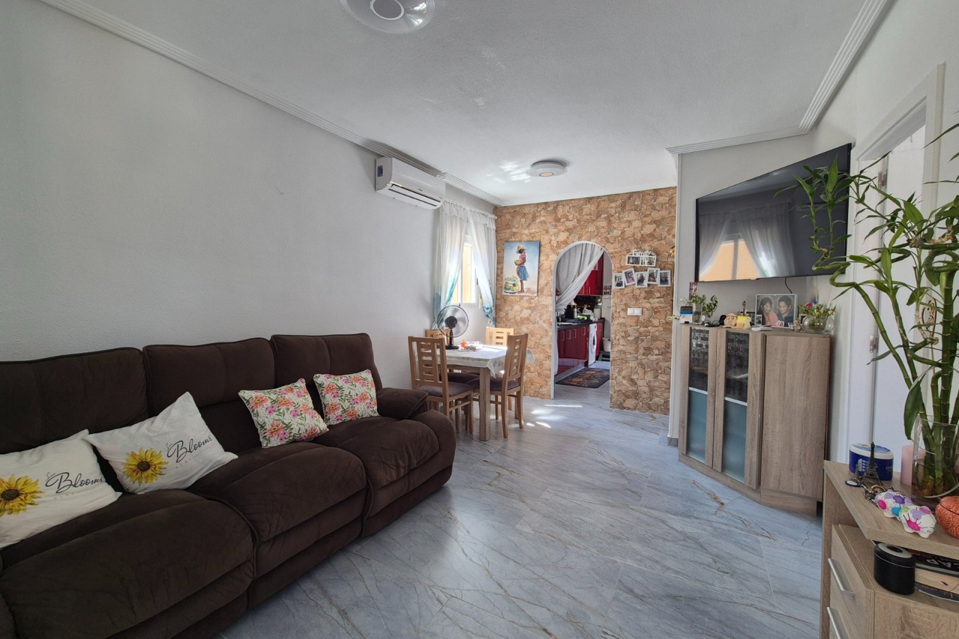 Resale - Bungalow -
Torrevieja - Costa Blanca