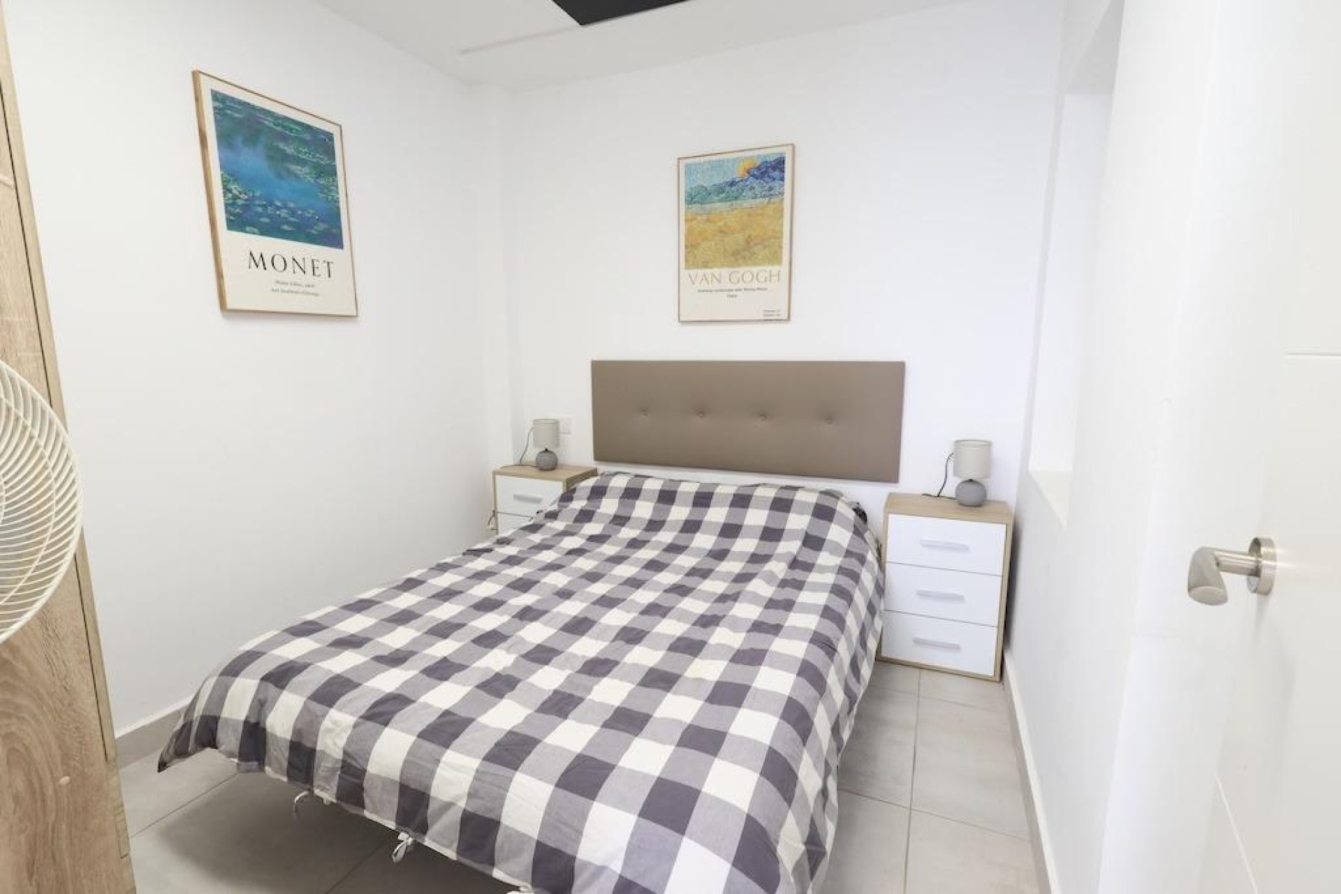 Resale - Bungalow -
Torrevieja - Costa Blanca