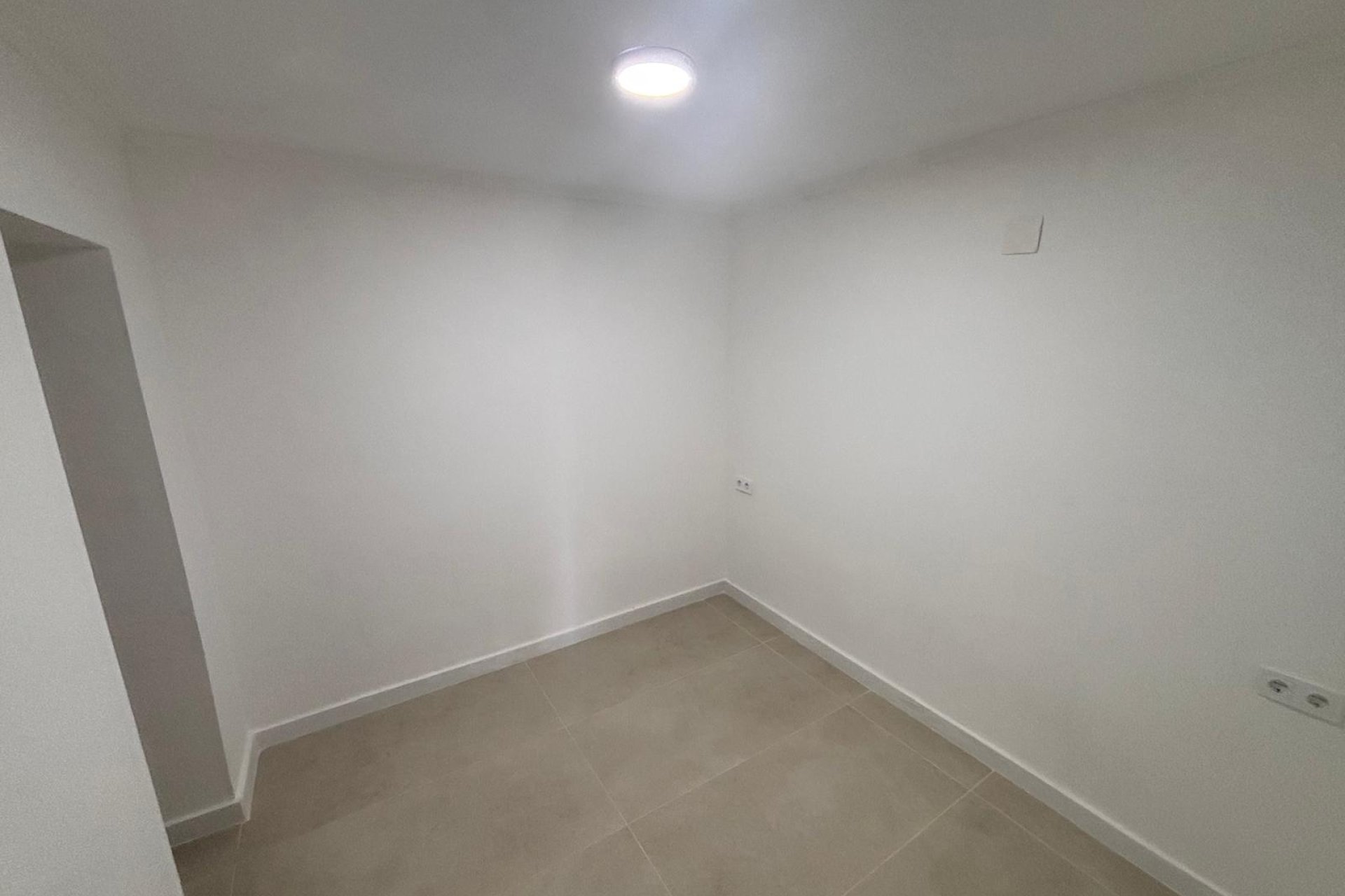 Resale - Bungalow -
Torrevieja - Costa Blanca