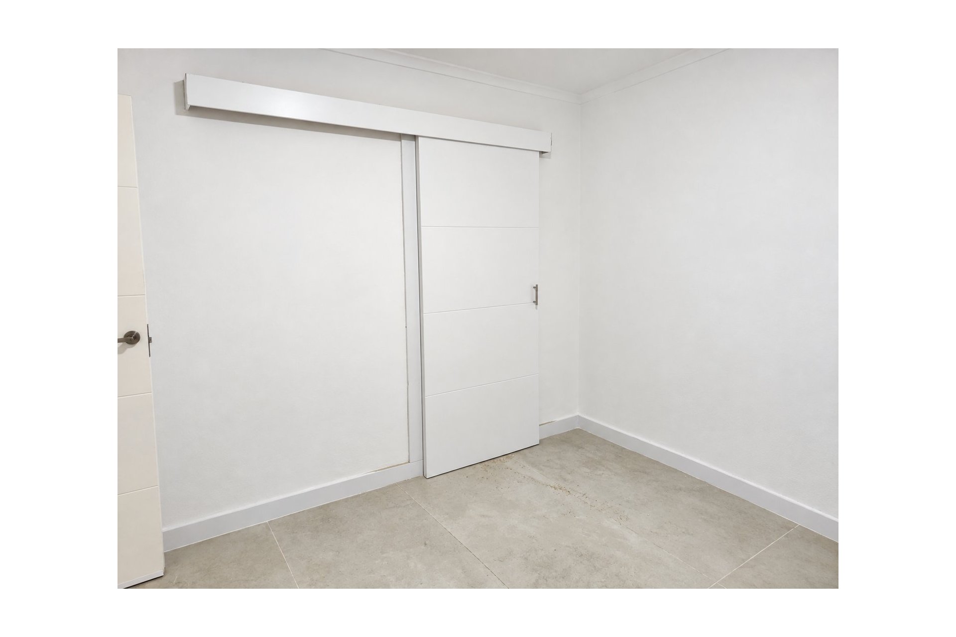 Resale - Bungalow -
Torrevieja - Costa Blanca