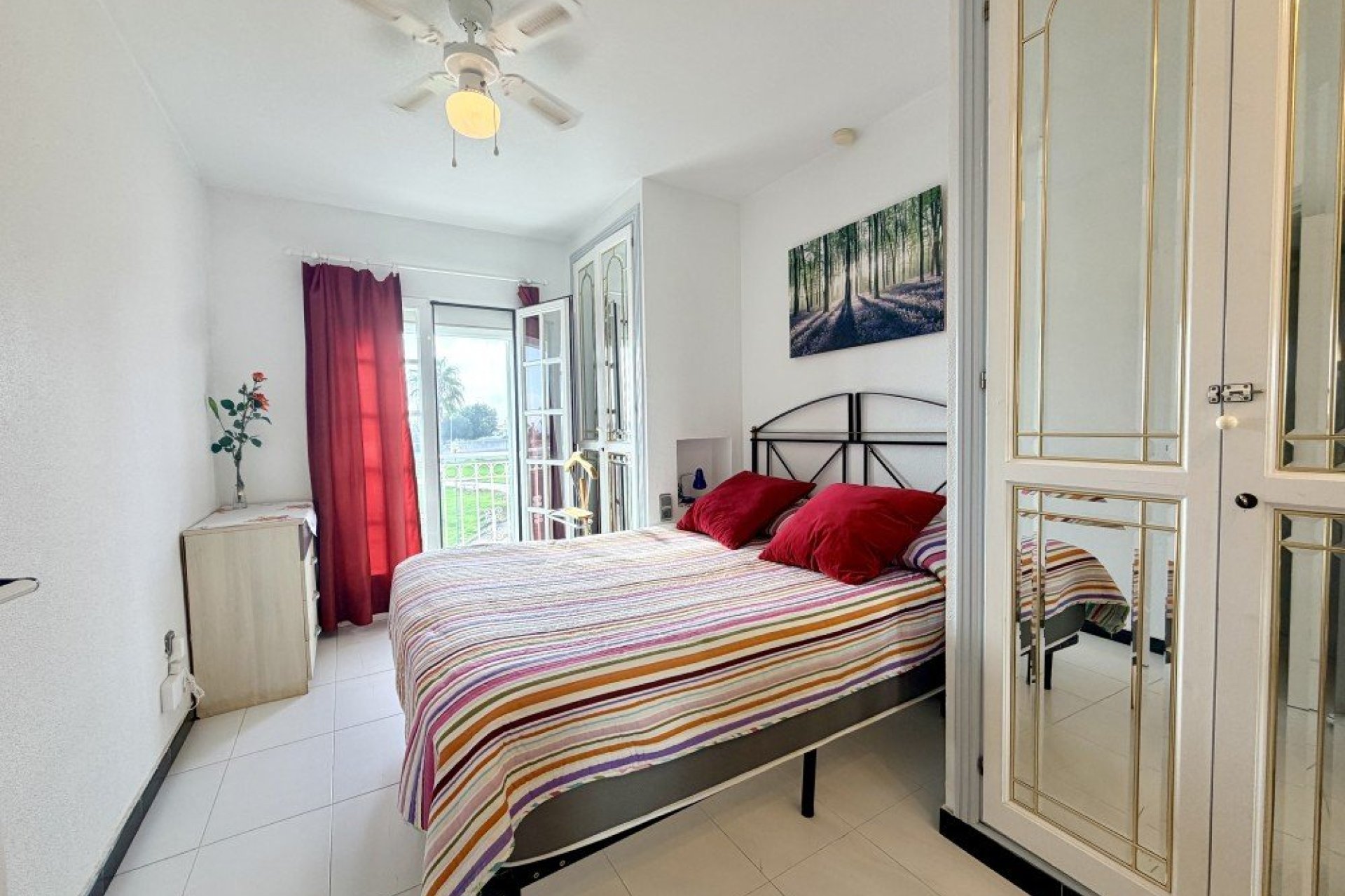 Resale - Bungalow -
Torrevieja - Costa Blanca