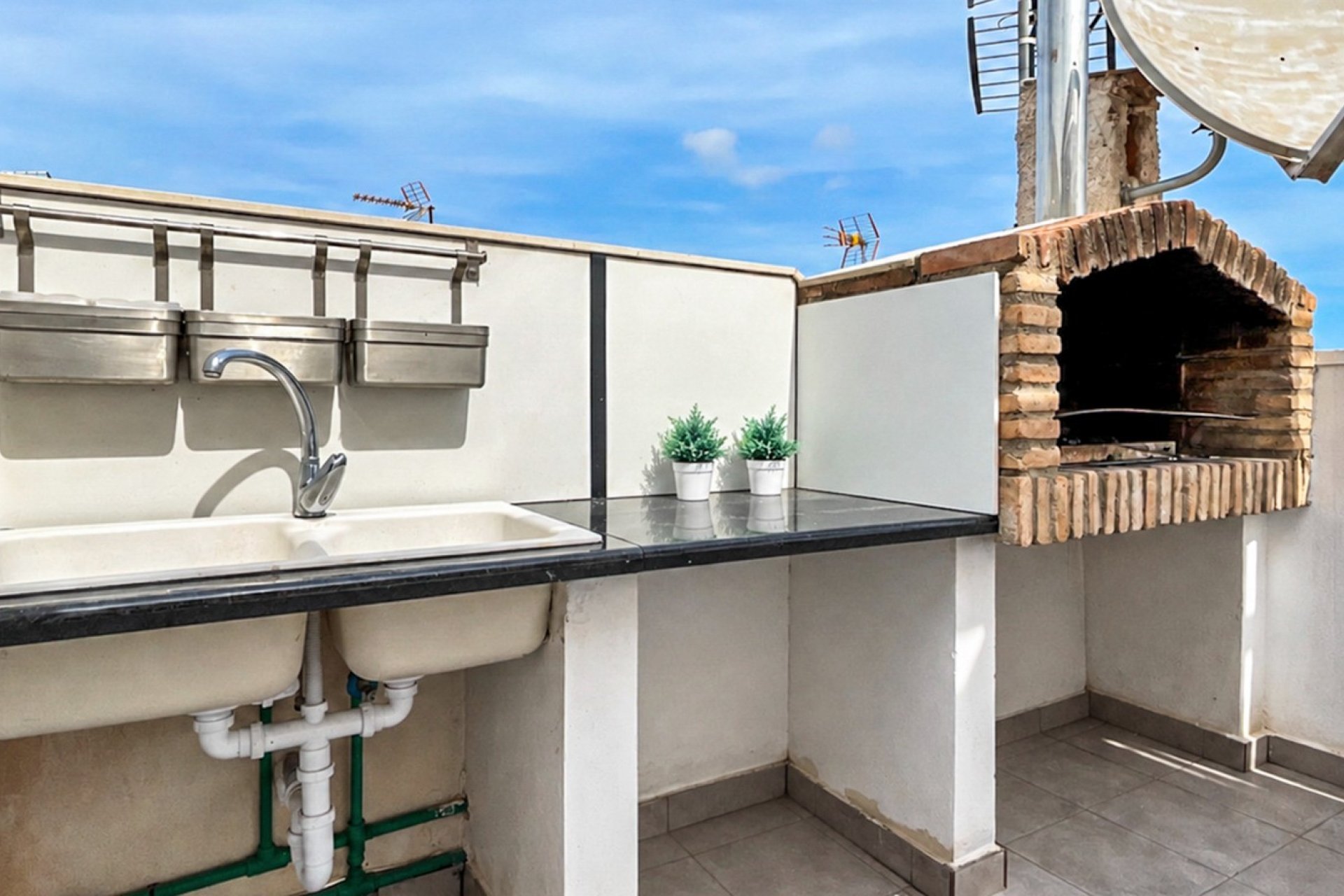 Resale - Bungalow -
Torrevieja - Costa Blanca