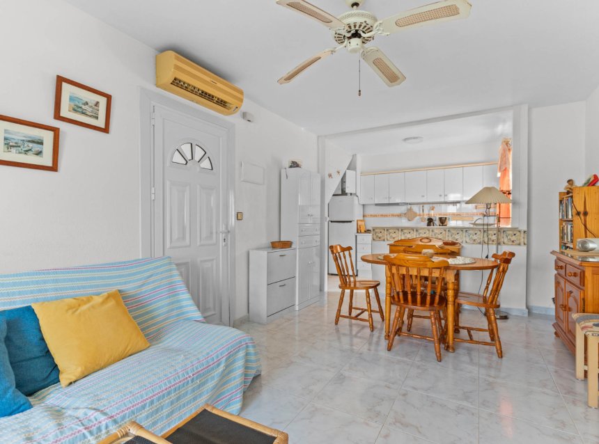 Resale - Bungalow -
Torrevieja - Costa Blanca