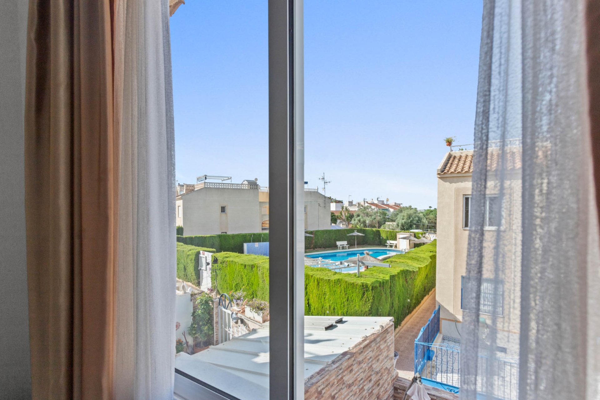 Resale - Bungalow -
Torrevieja - Costa Blanca