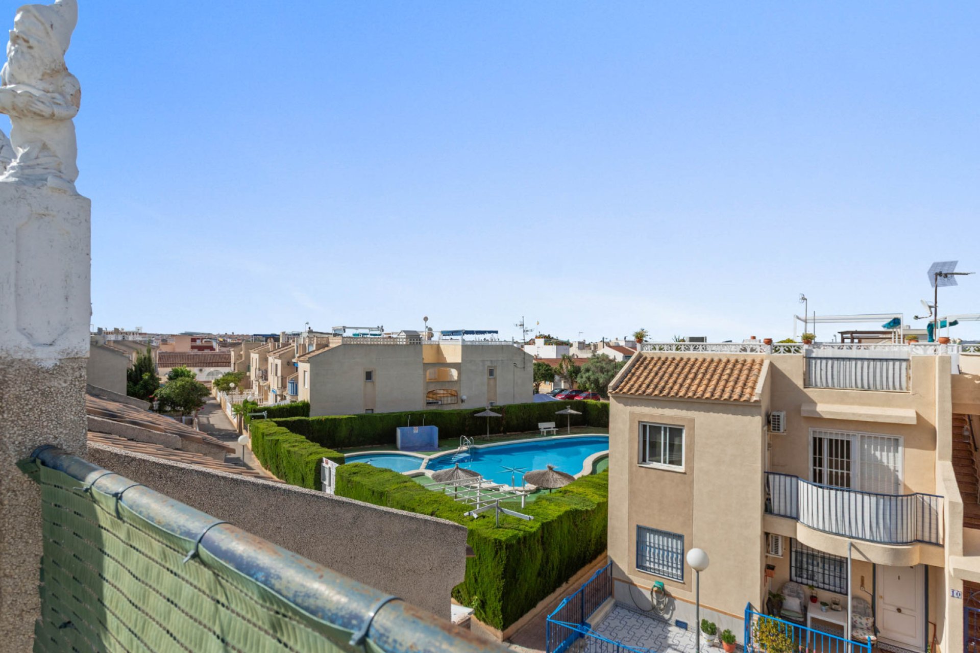 Resale - Bungalow -
Torrevieja - Costa Blanca