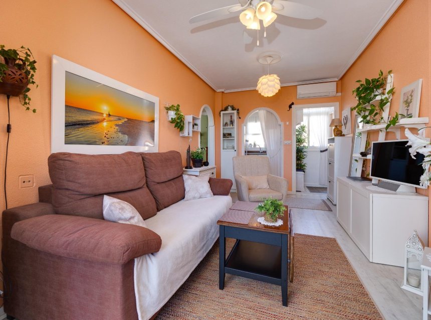 Resale - Bungalow -
Torrevieja - El Molino