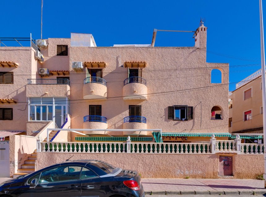 Resale - Bungalow -
Torrevieja - La Mata