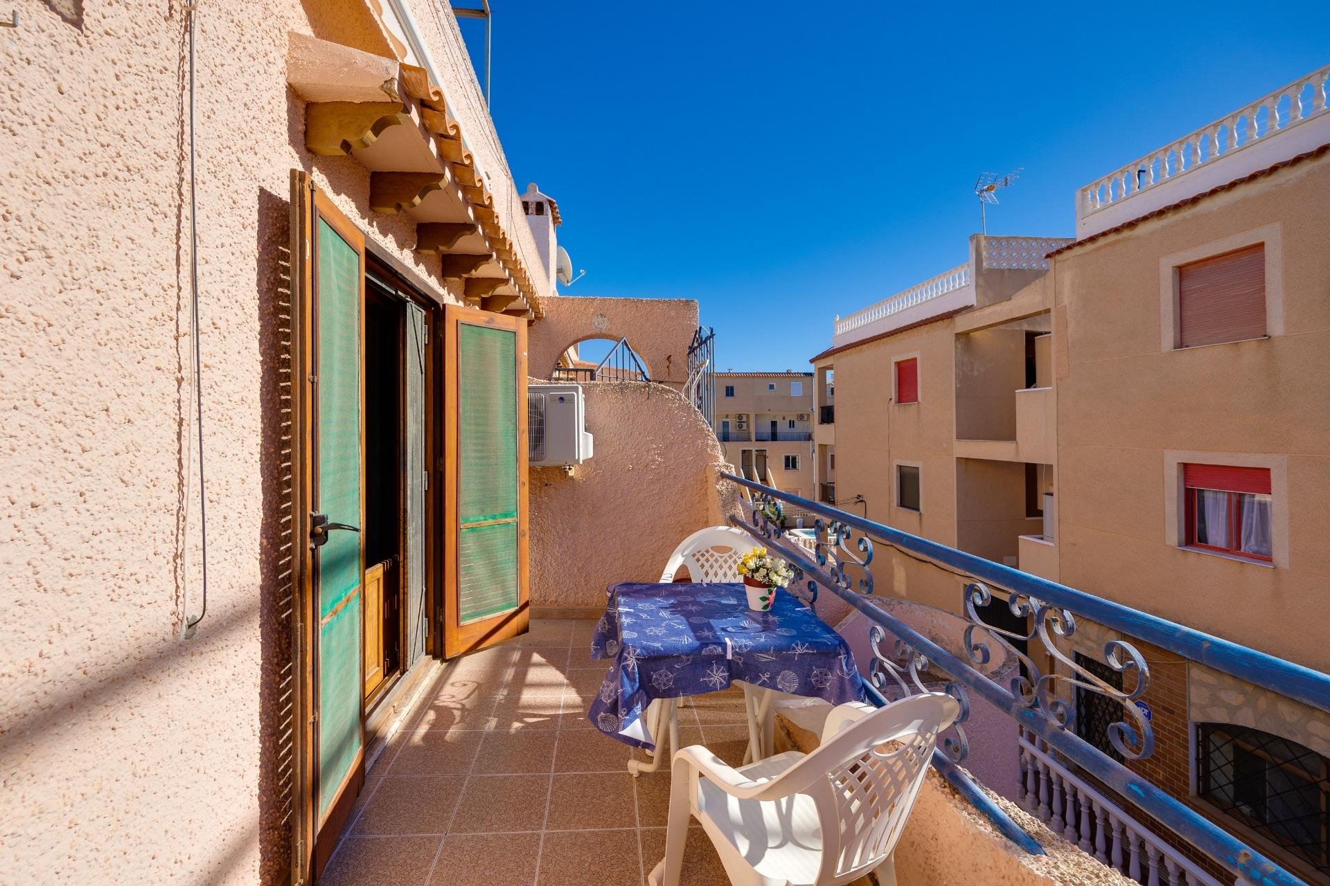 Resale - Bungalow -
Torrevieja - La Mata