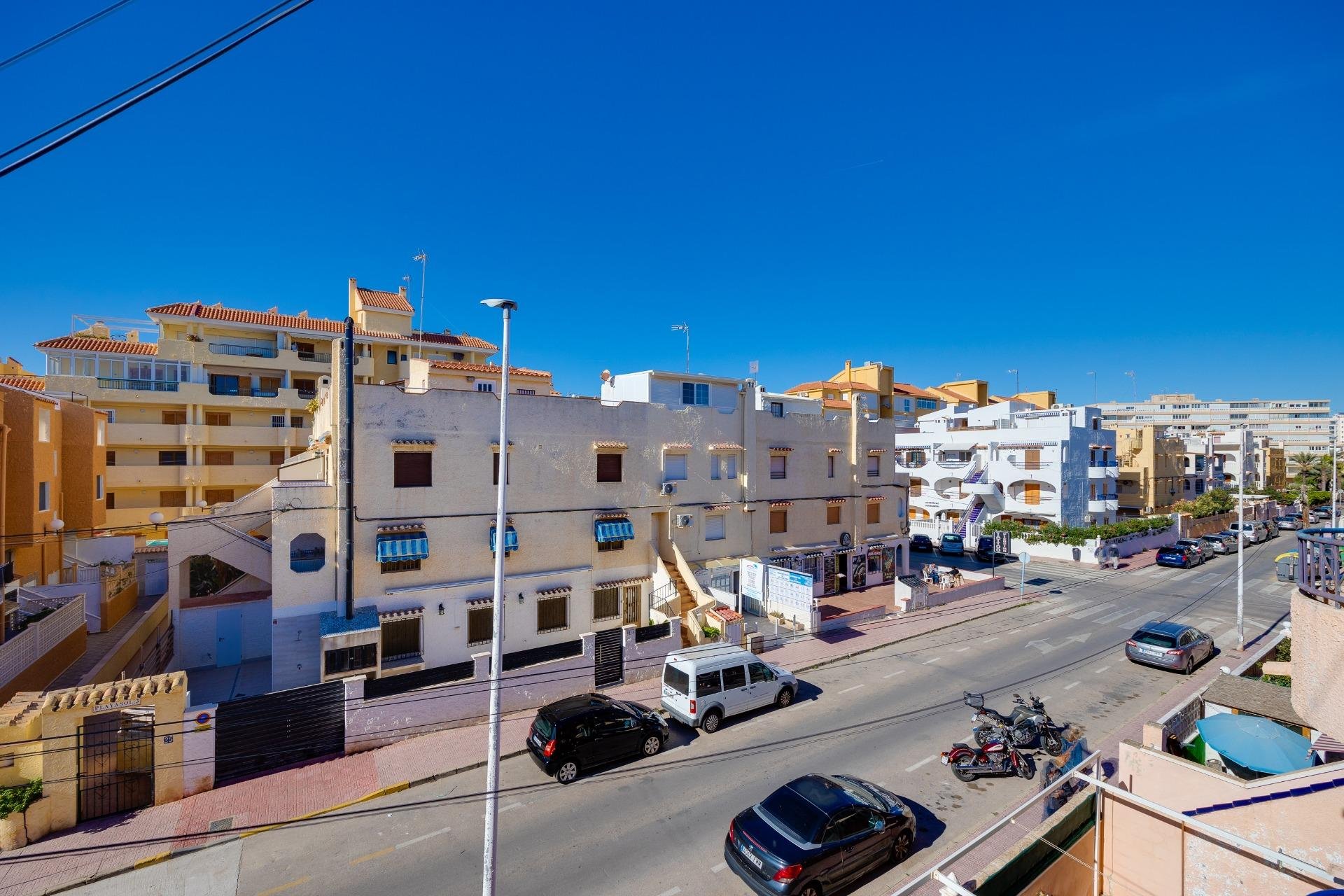 Resale - Bungalow -
Torrevieja - La Mata