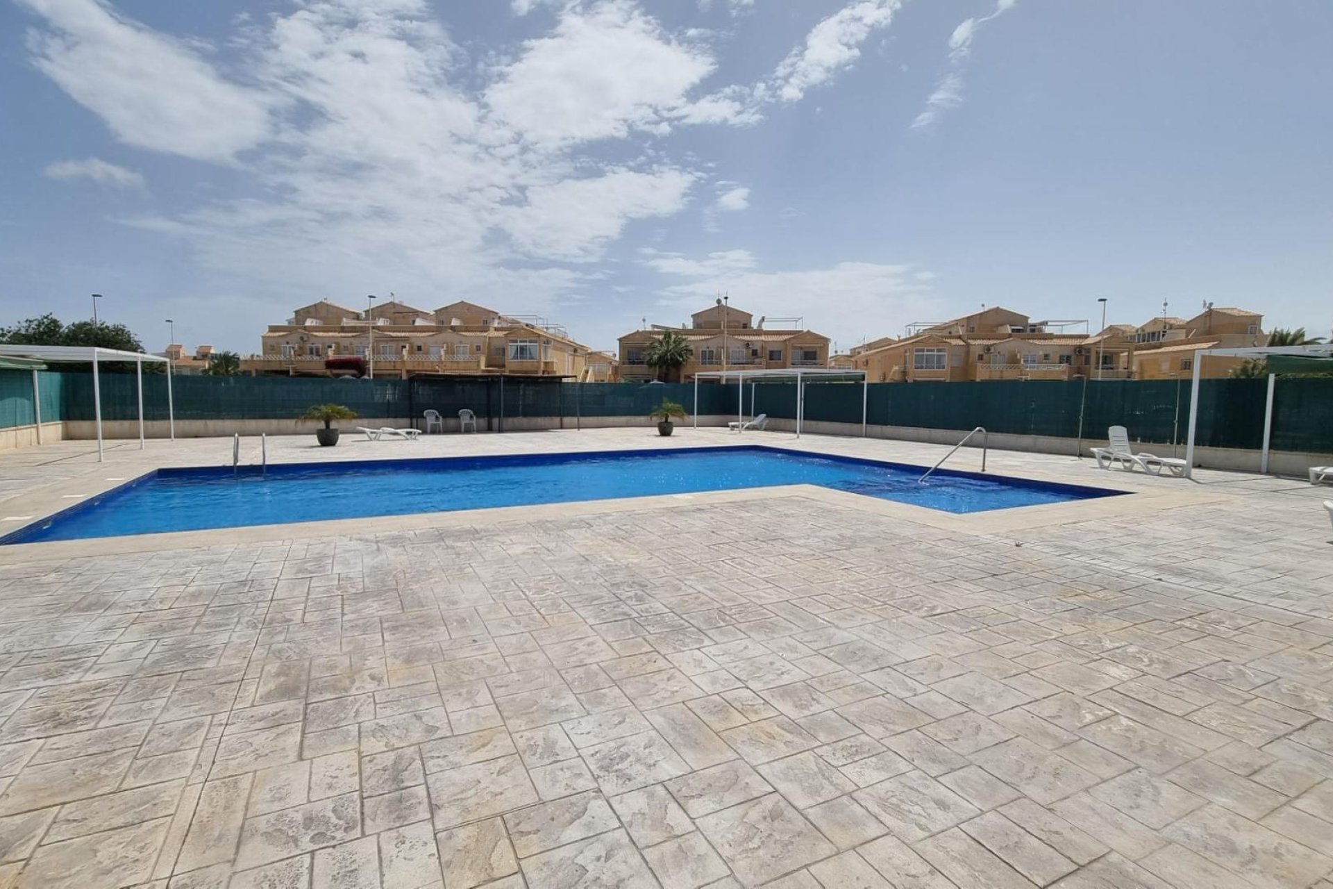 Resale - Bungalow -
Torrevieja - La Siesta - El Salado - Torreta