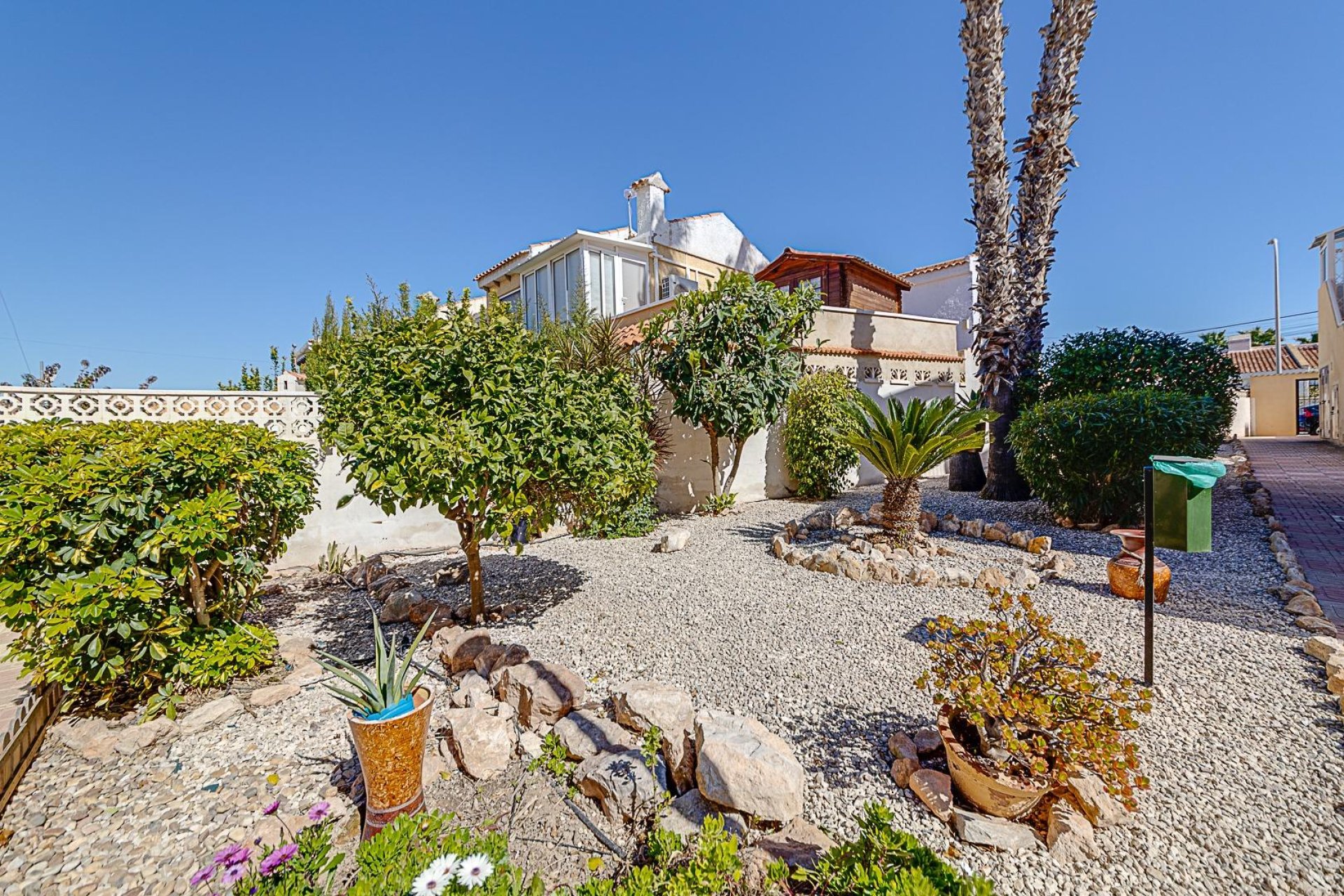 Resale - Bungalow -
Torrevieja - La Siesta - El Salado - Torreta