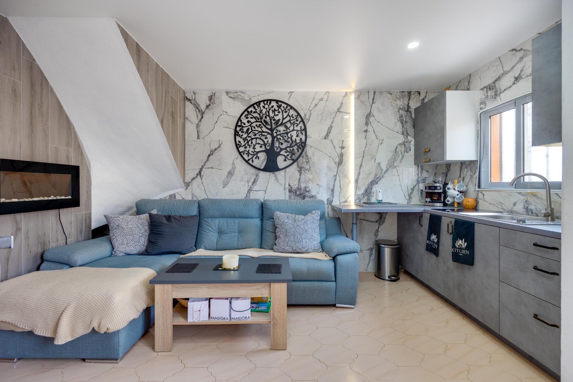 Resale - Bungalow -
Torrevieja - La Siesta - El Salado - Torreta