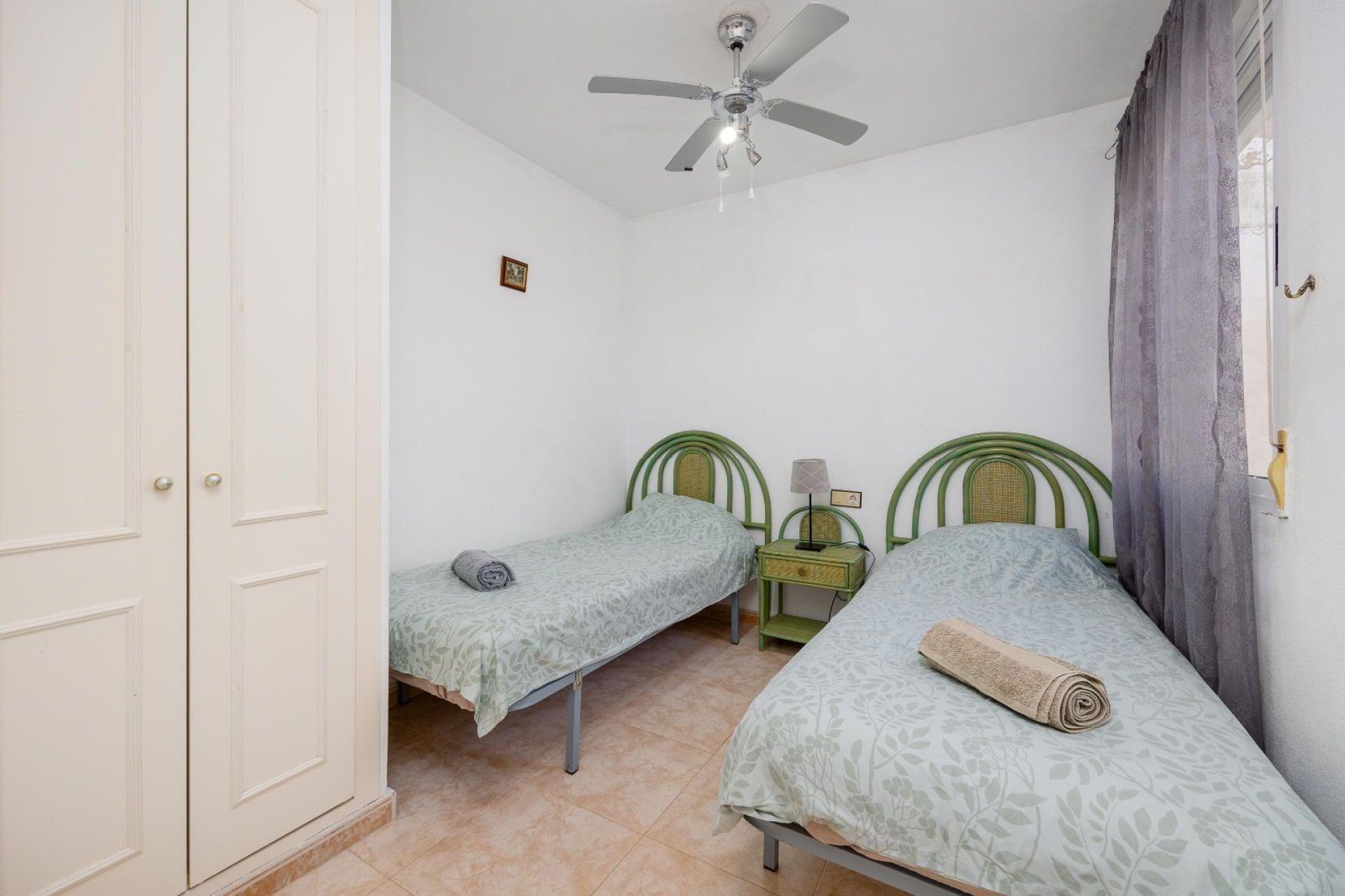 Resale - Bungalow -
Torrevieja - La Siesta - El Salado - Torreta