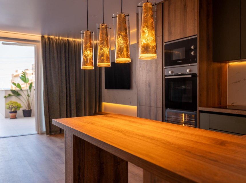 Resale - Bungalow -
Torrevieja - La Veleta