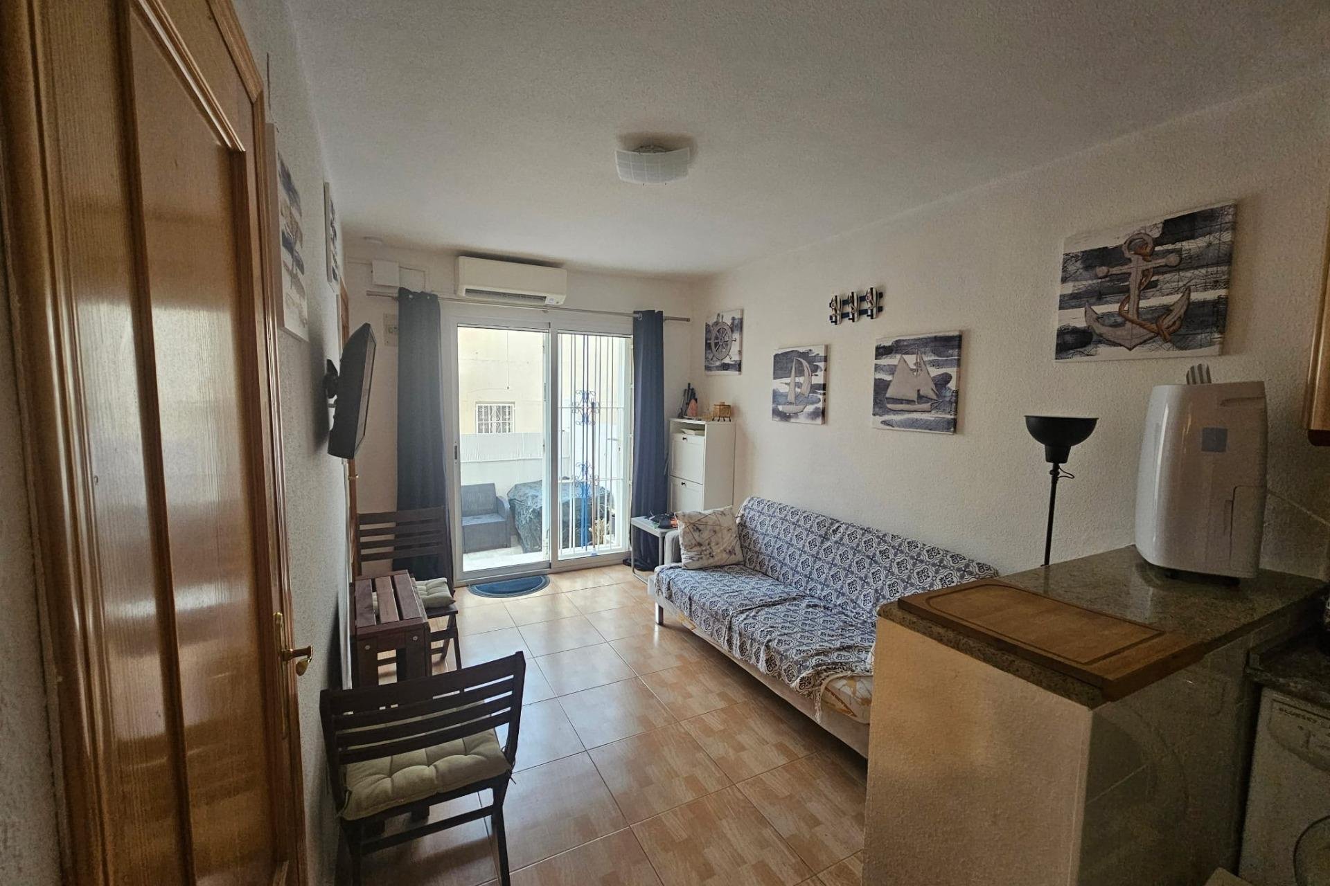 Resale - Bungalow -
Torrevieja - Lago Jardin