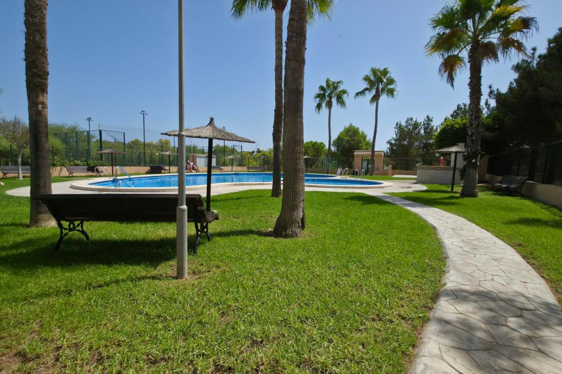 Resale - Bungalow -
Torrevieja - Los Balcones - Los Altos del Edén