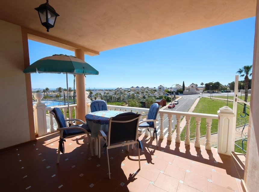 Resale - Bungalow -
Torrevieja - Los Balcones - Los Altos del Edén
