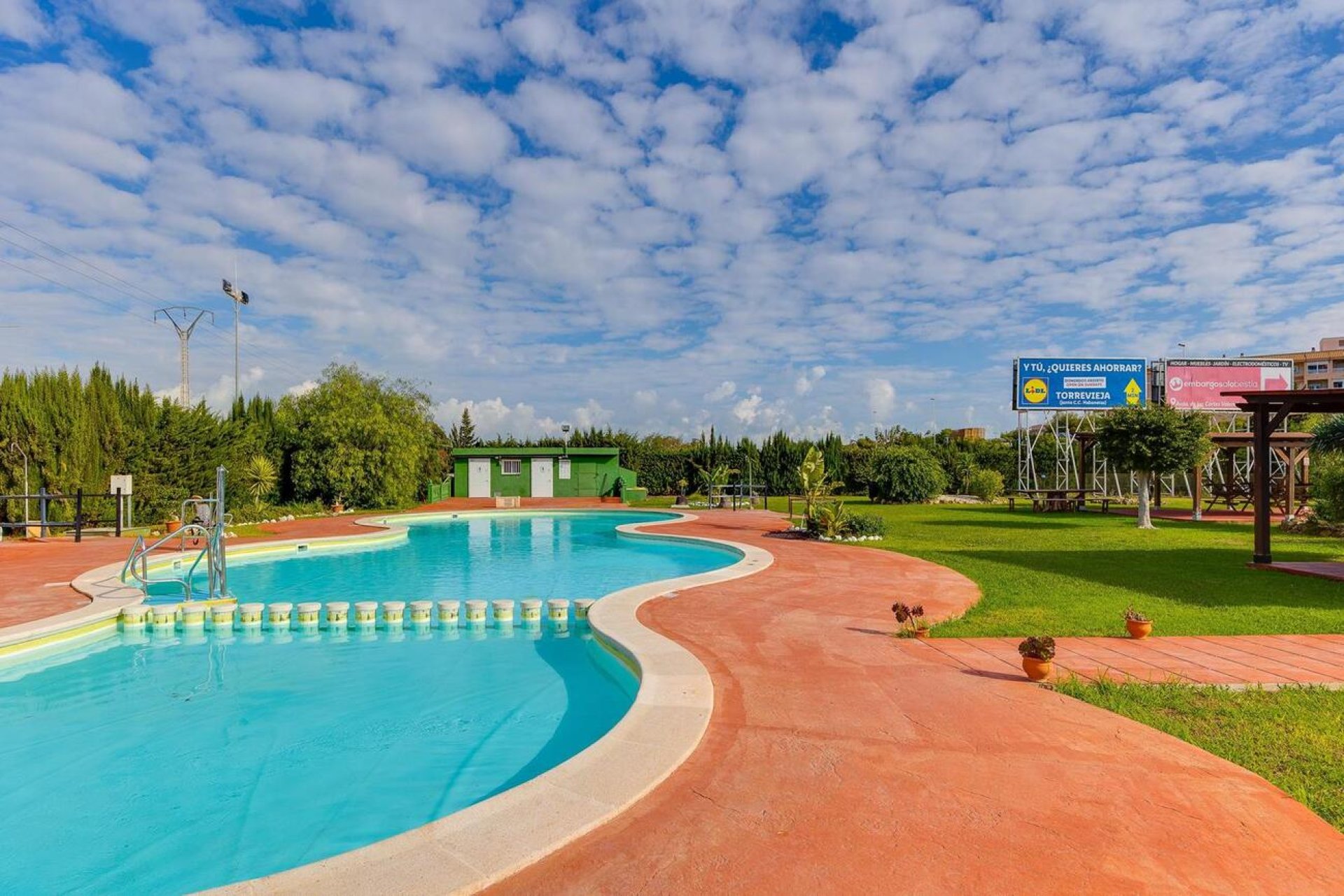 Resale - Bungalow -
Torrevieja - Parque de las Naciones