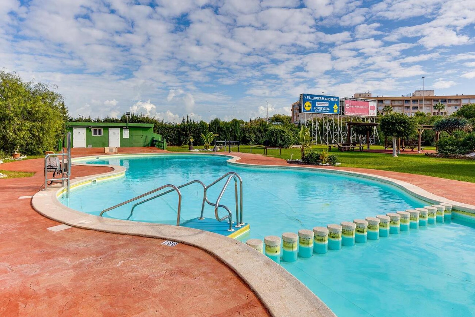 Resale - Bungalow -
Torrevieja - Parque de las Naciones