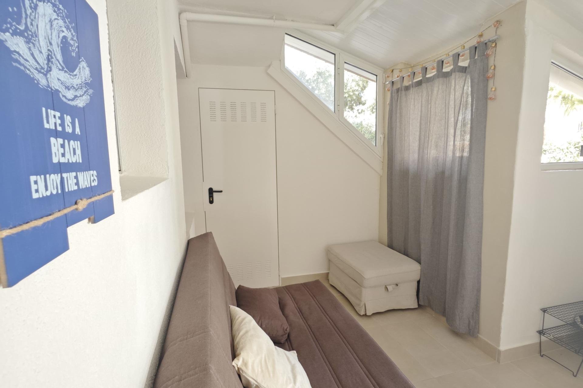 Resale - Bungalow -
Torrevieja - Playa del Cura