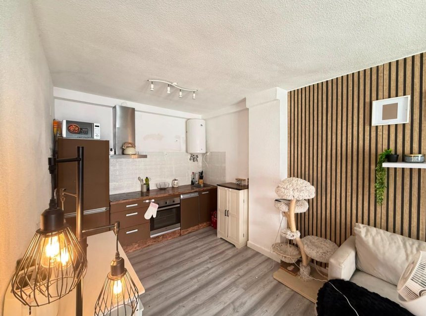Resale - Bungalow -
Torrevieja - Playa del Cura