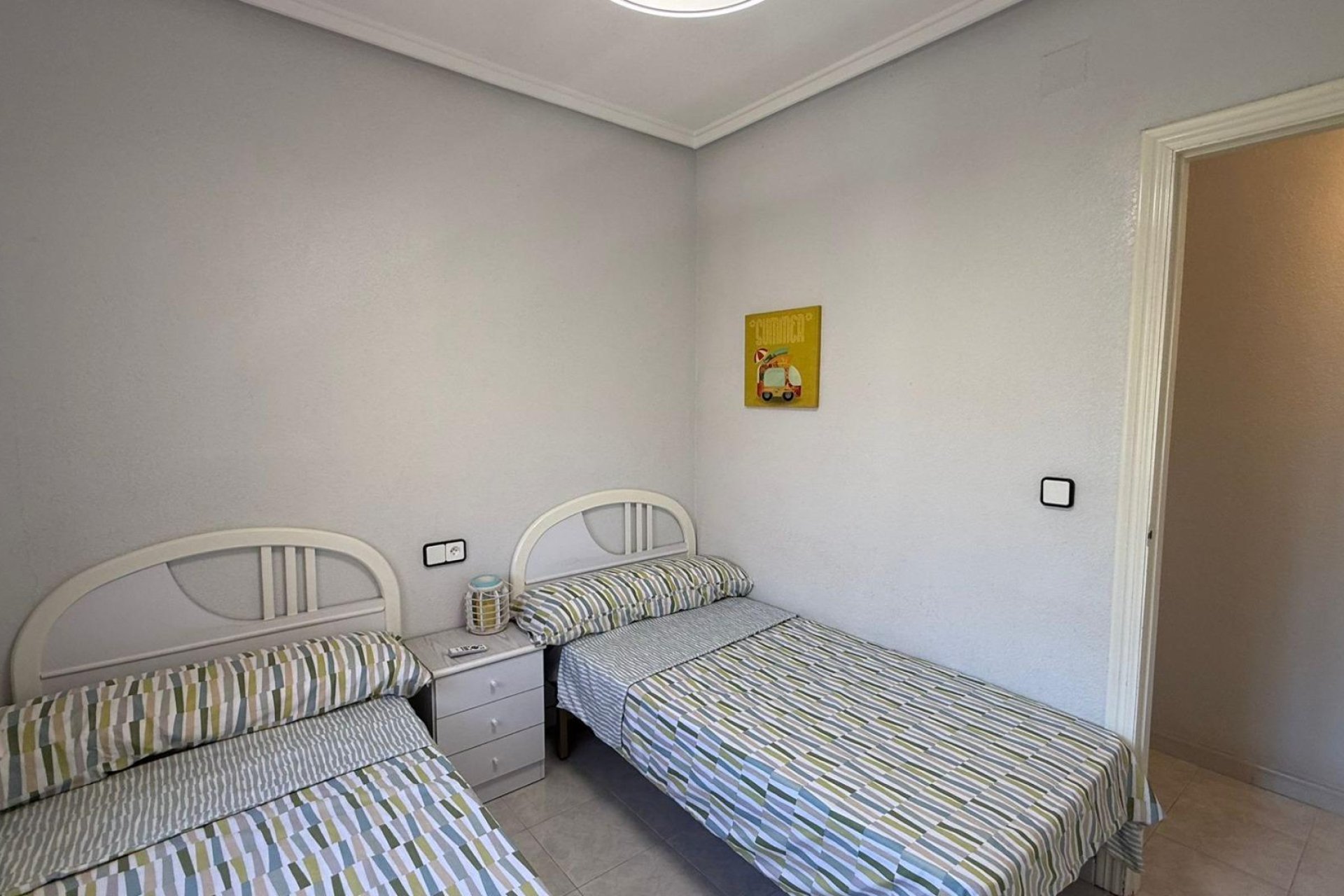 Resale - Bungalow -
Torrevieja - Punta Prima