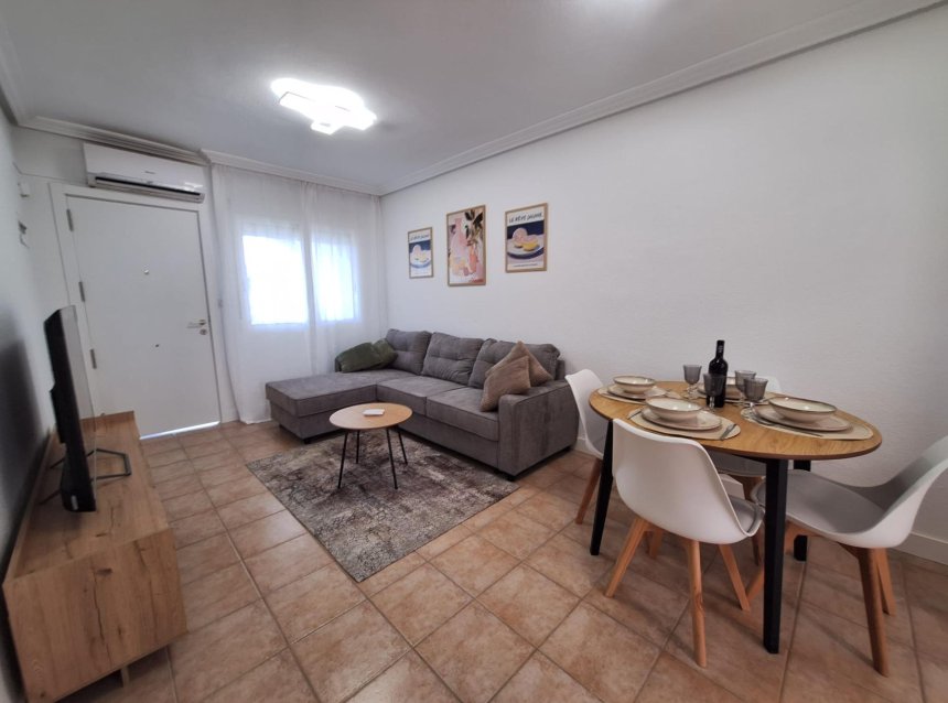 Resale - Bungalow -
Torrevieja - Sector 25