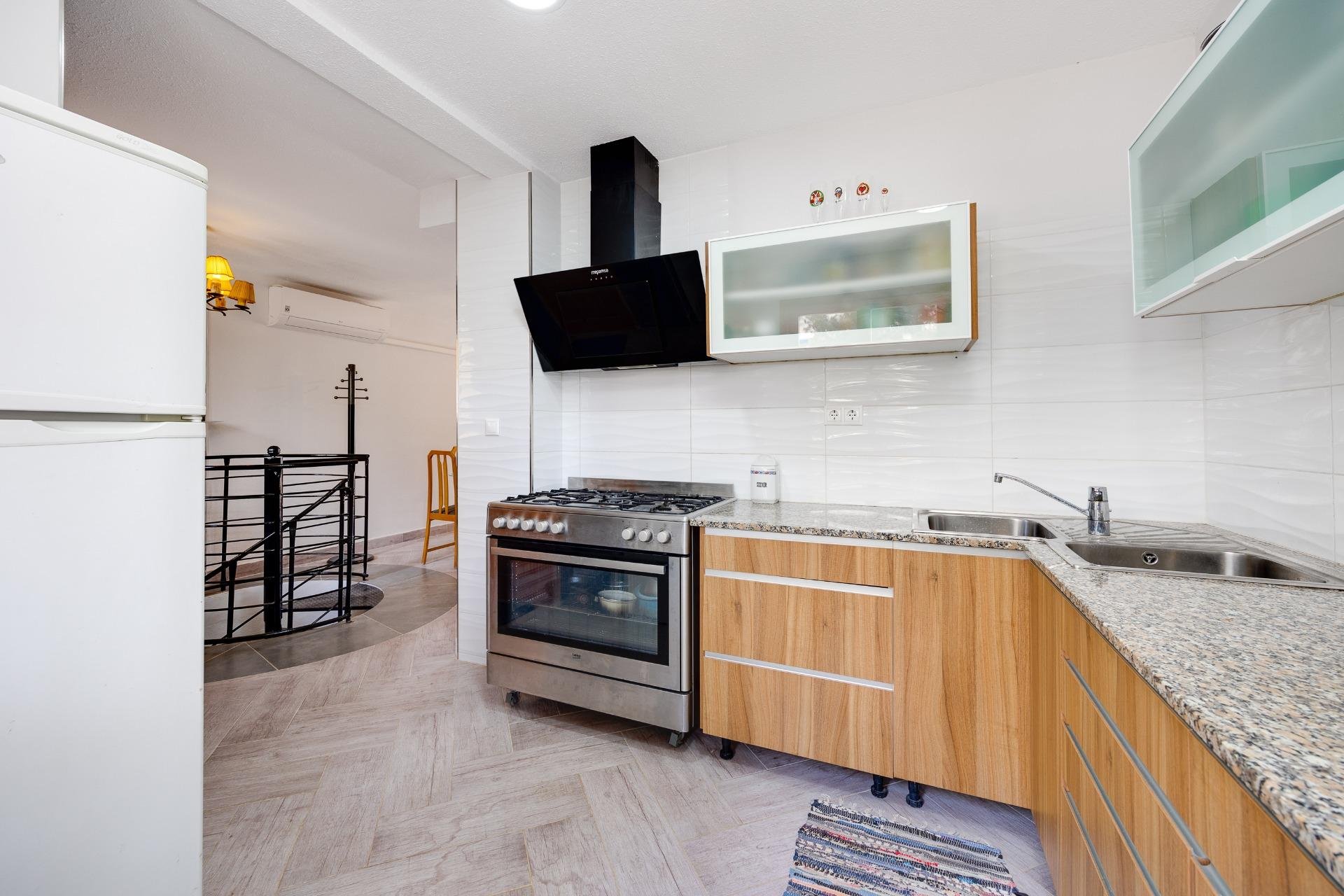 Resale - Bungalow -
Torrevieja - Torre La Mata