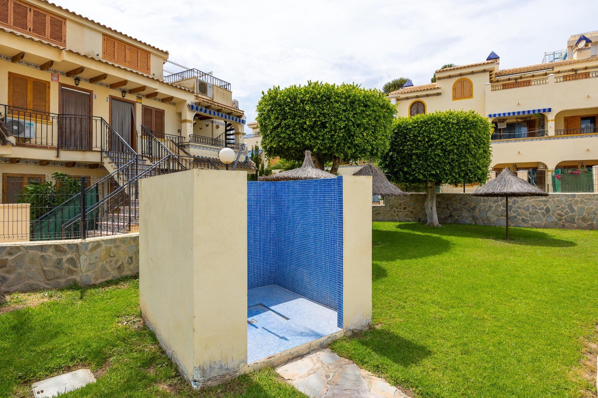 Resale - Bungalow -
Torrevieja - Torre La Mata