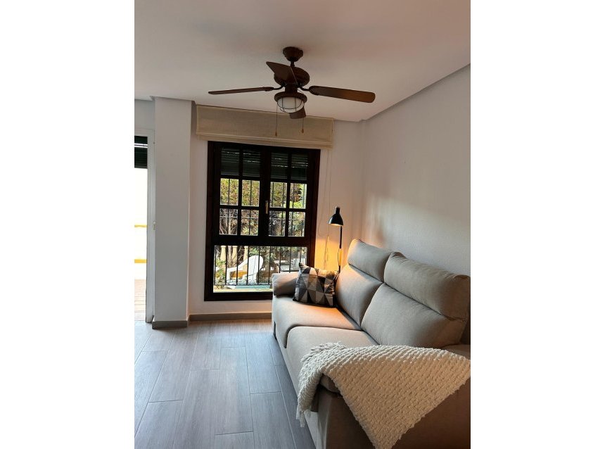 Resale - Bungalow -
Torrevieja - Torre La Mata