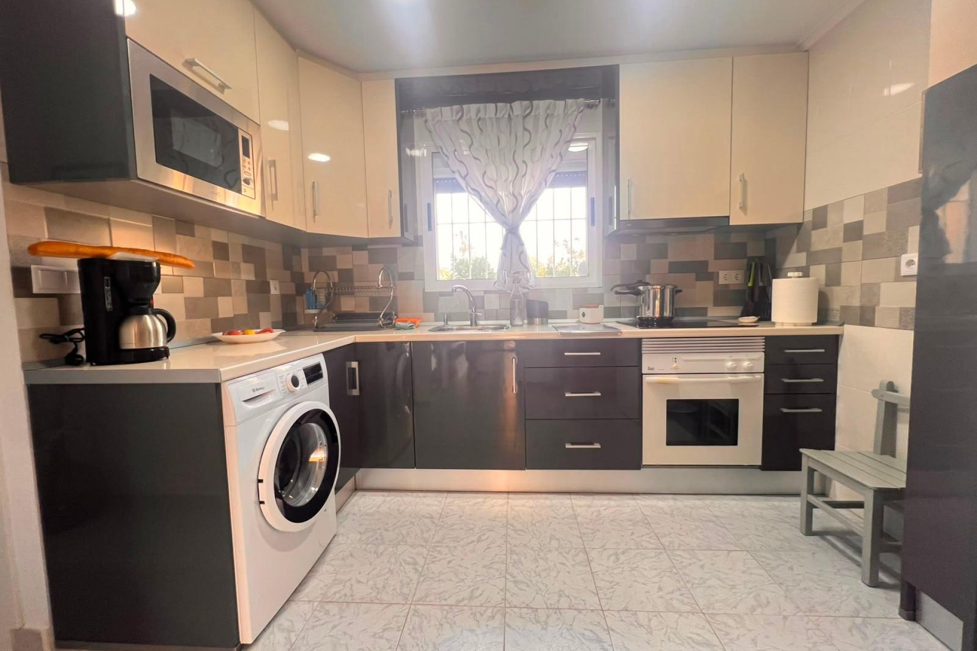 Resale - Bungalow -
Torrevieja - Torrejón