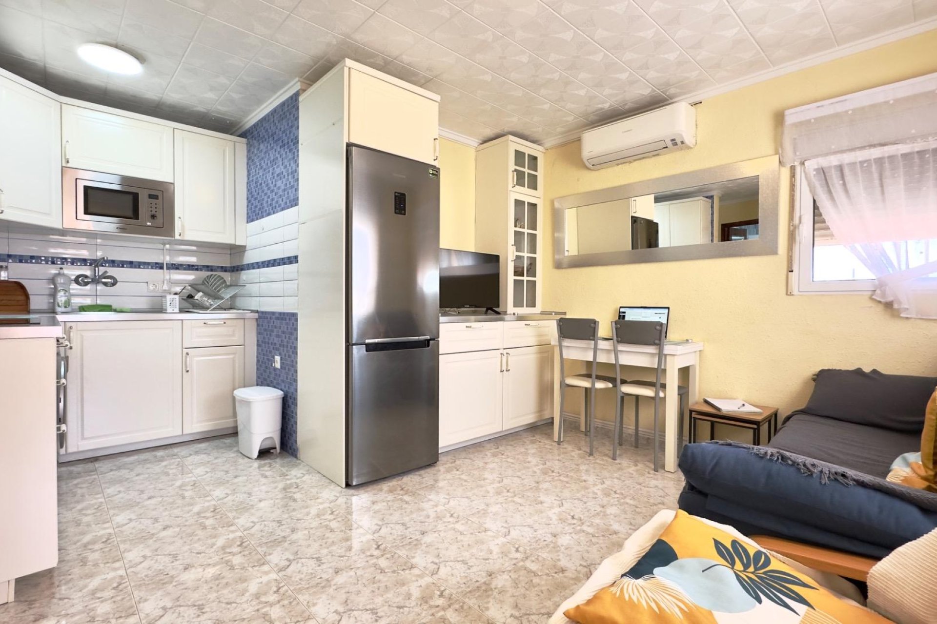 Resale - Bungalow -
Torrevieja - Torretas