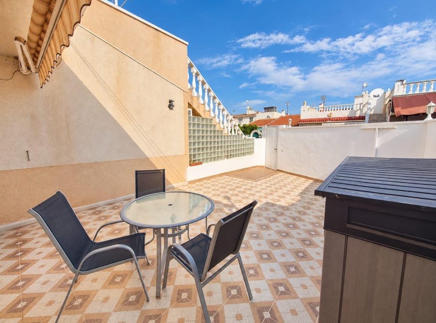 Resale - Bungalow -
Torrevieja - Torretas
