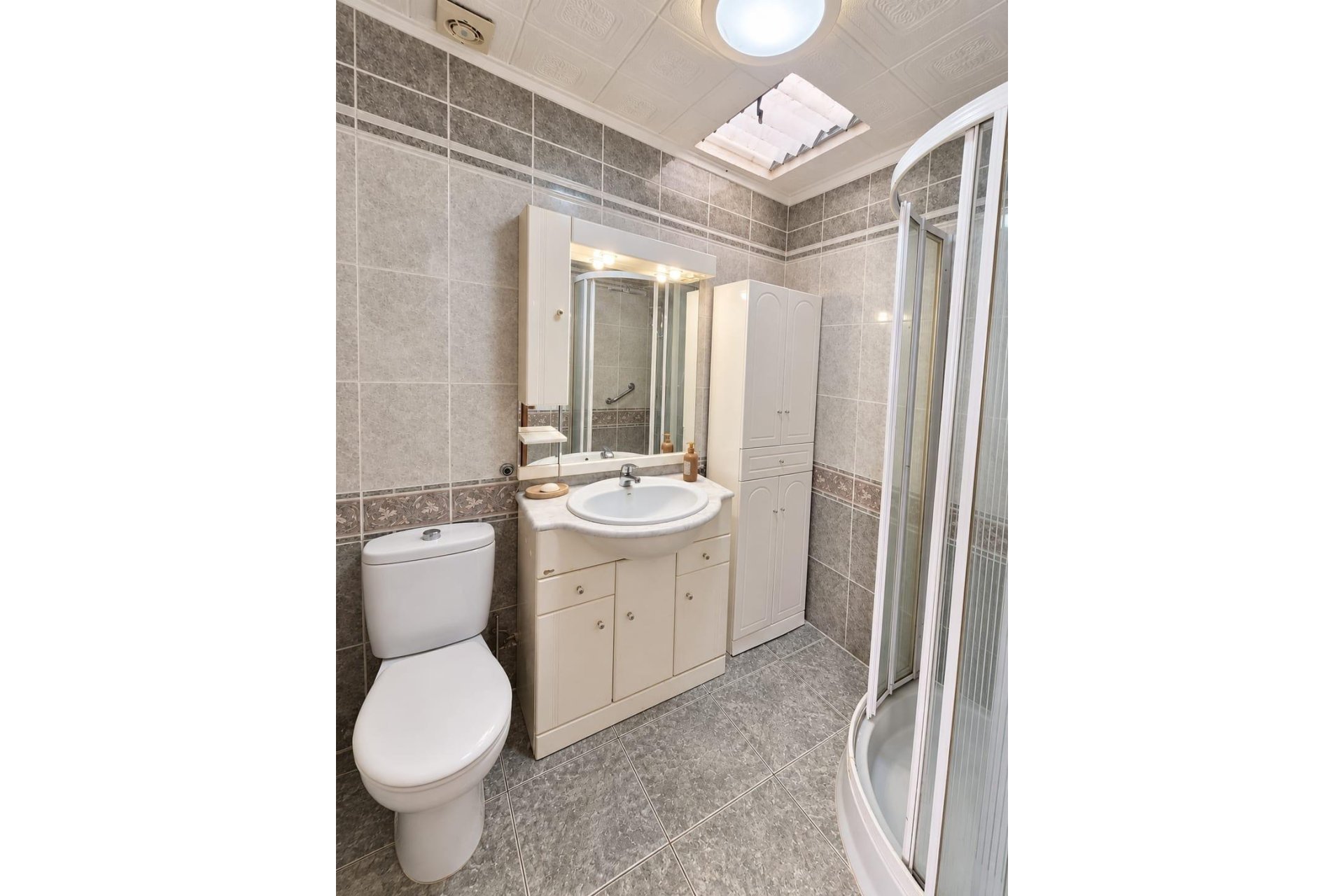 Resale - Bungalow -
Torrevieja - Torretas