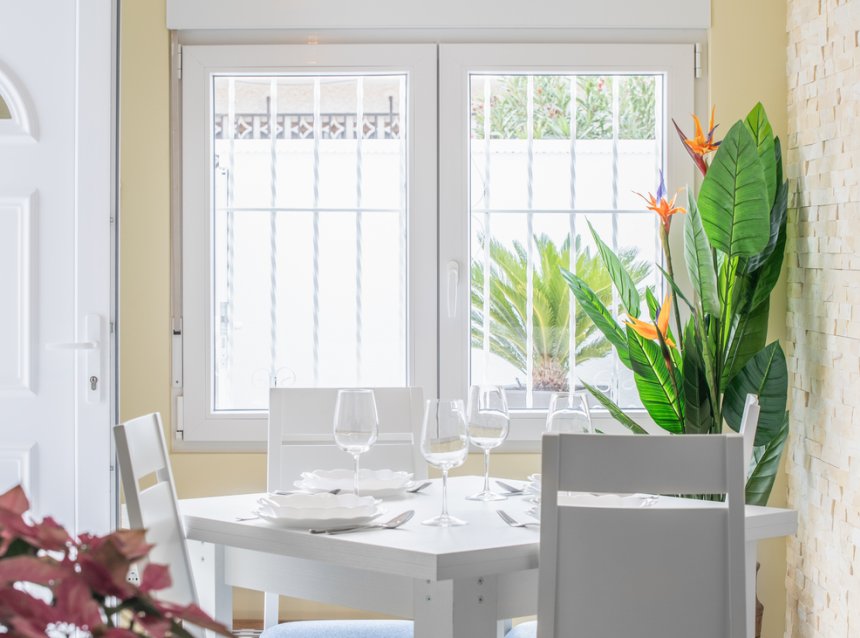 Resale - Bungalow -
Torrevieja - Torretas