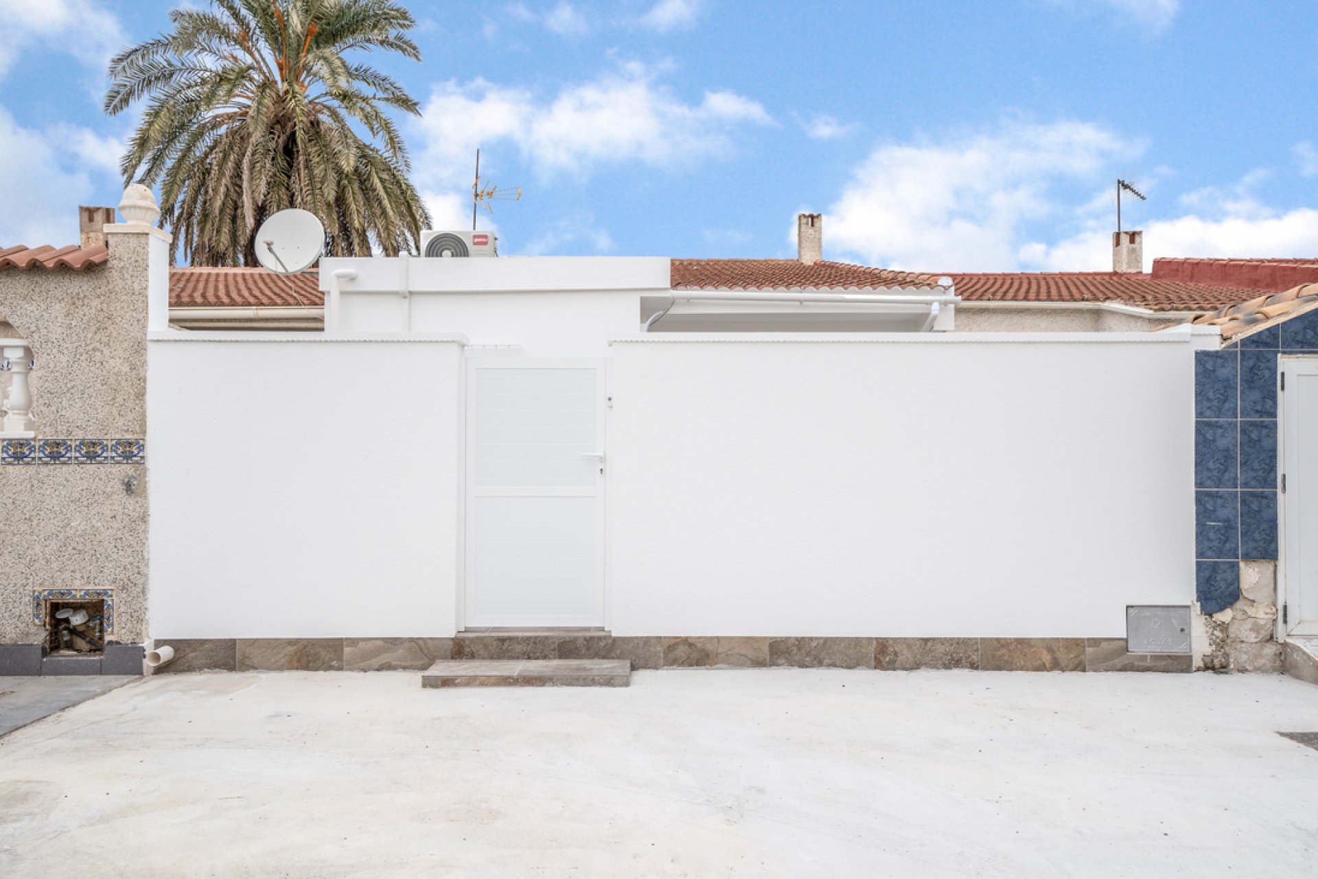 Resale - Bungalow -
Torrevieja - Torretas